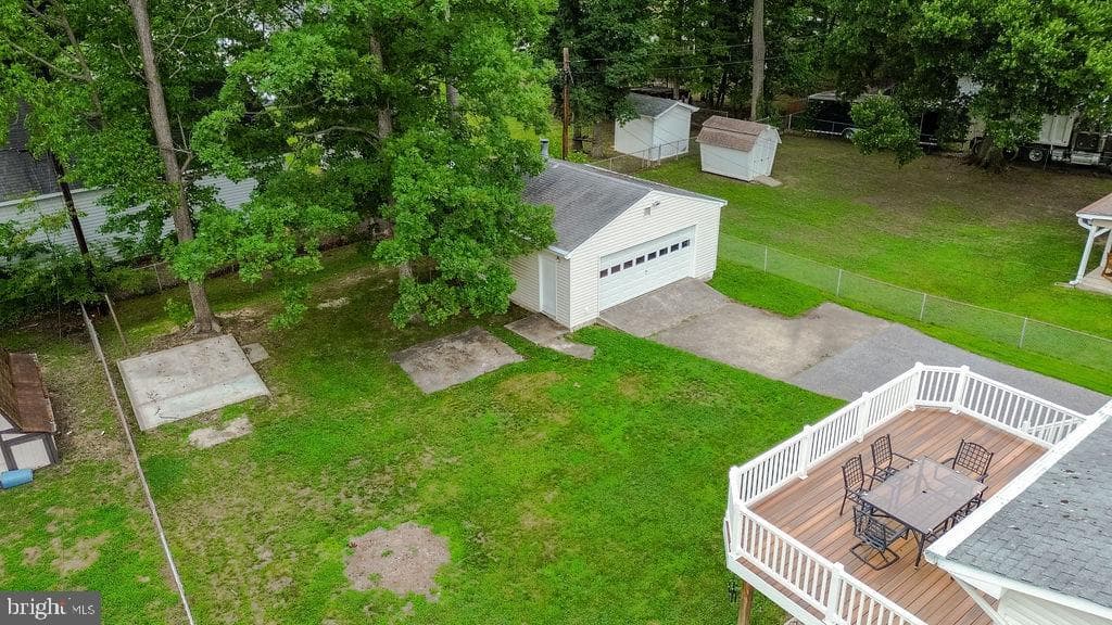 810 Kenyon Avenue photo 39