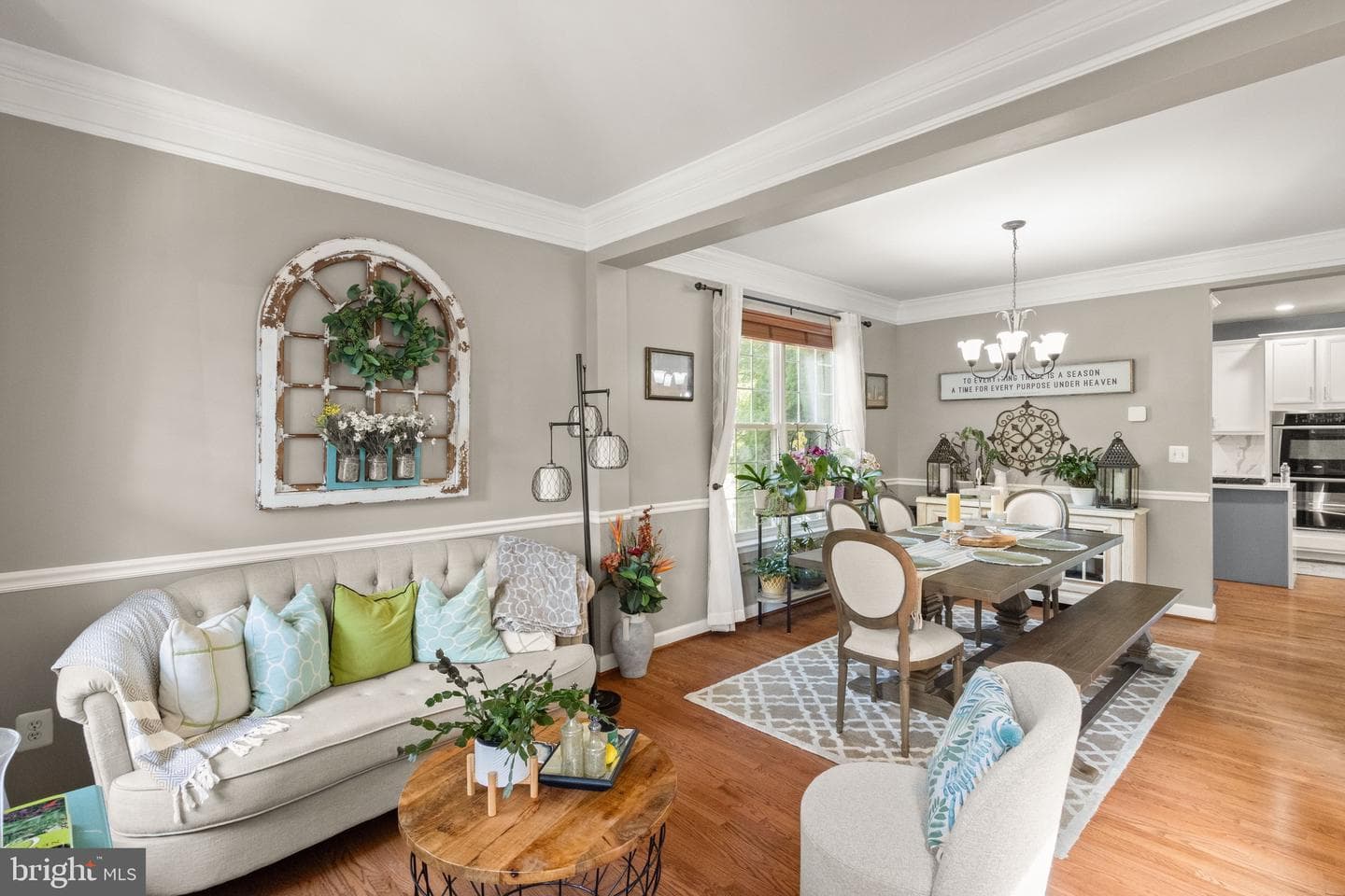 2994 Devonfield Avenue photo 3