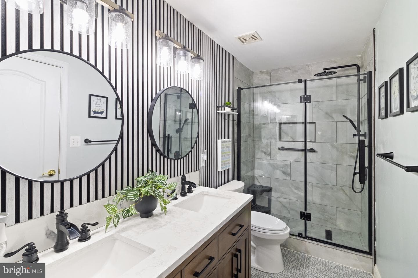 2994 Devonfield Avenue photo 42