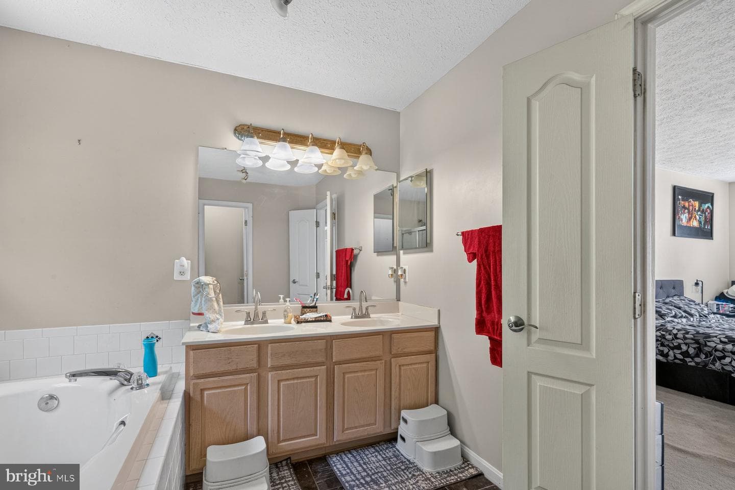 2753 Bismark Street photo 23