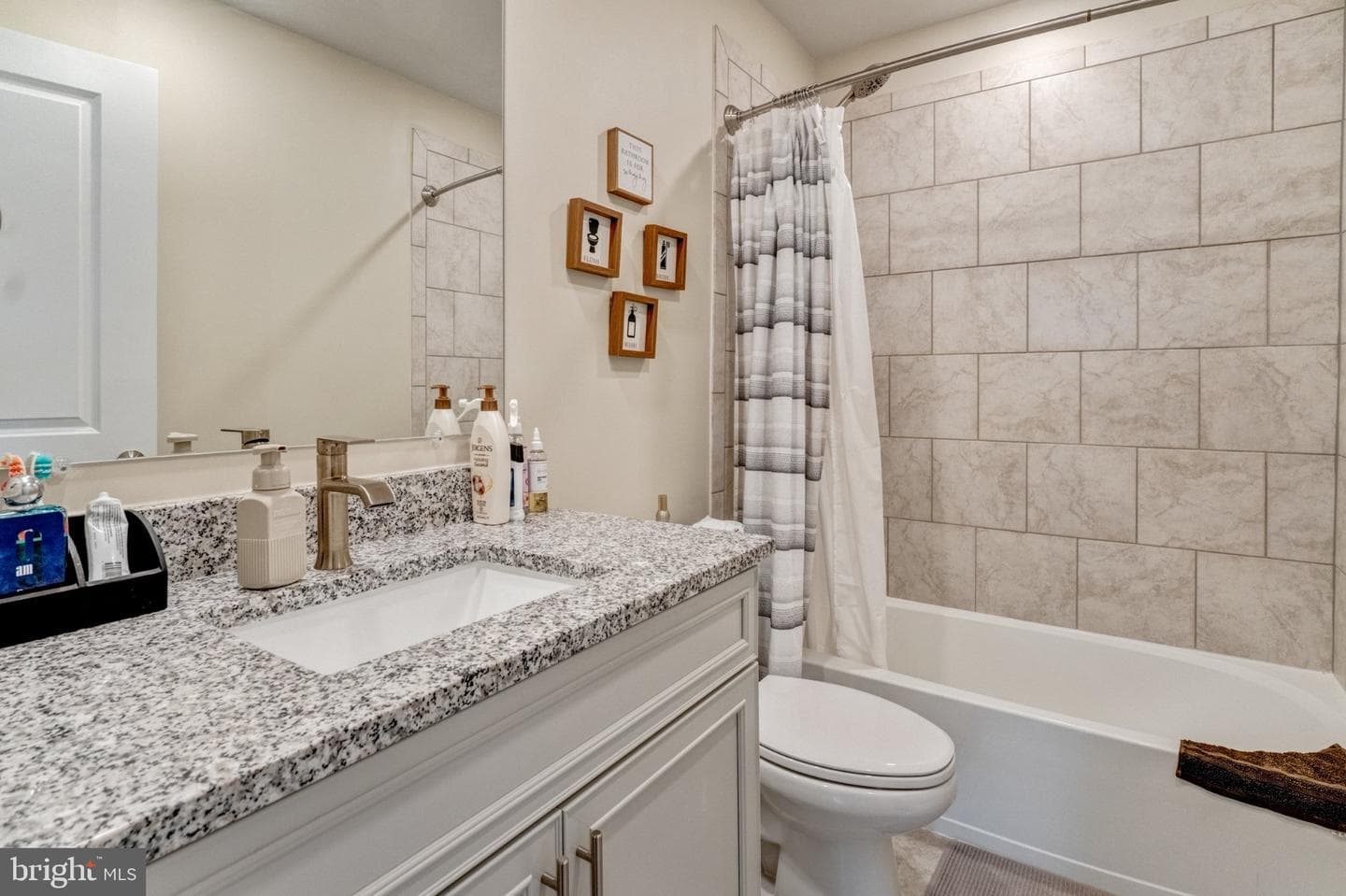 11716 Emily Dickinson Place photo 33