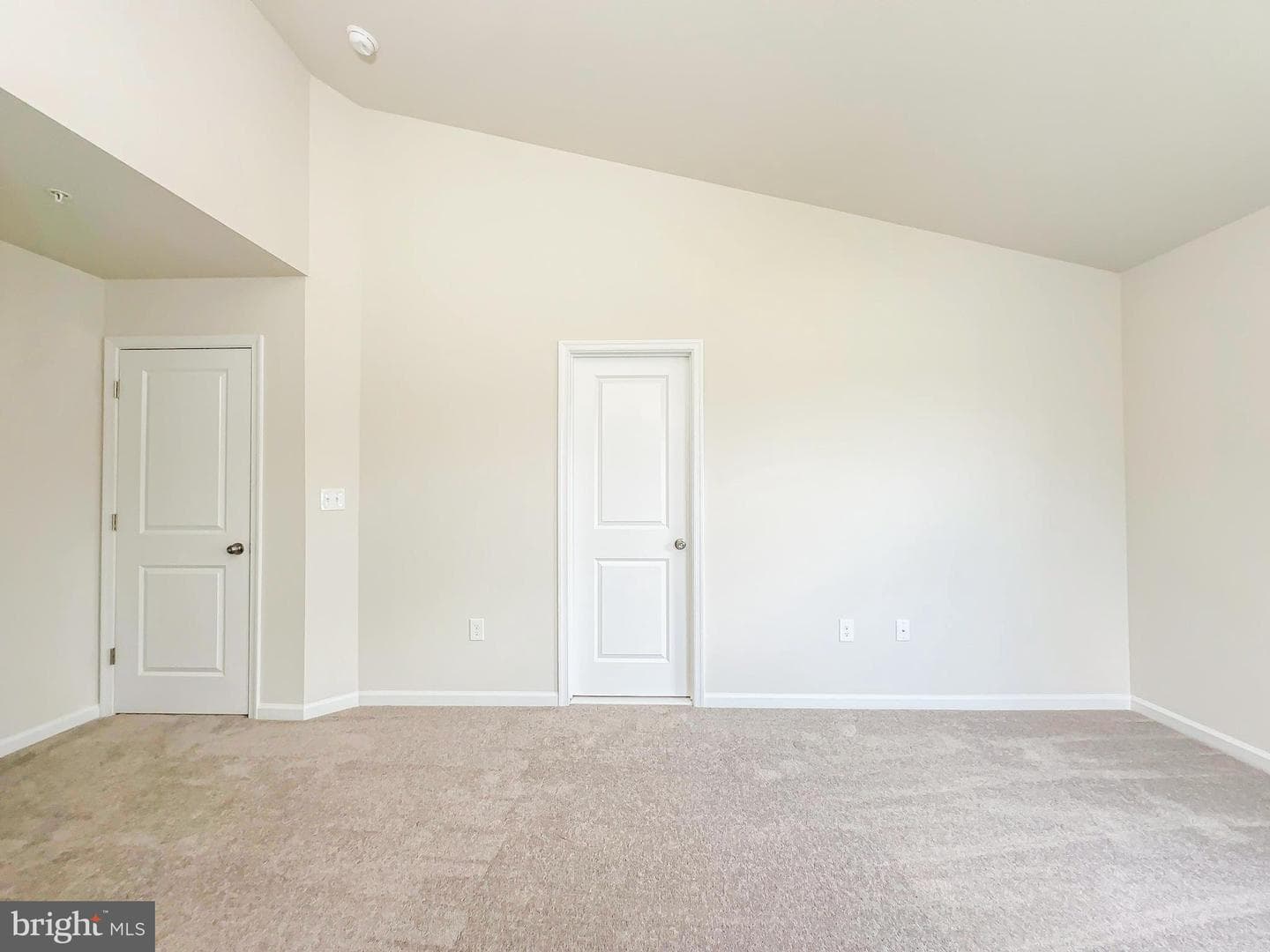 5568 Marksburg Pl photo 19