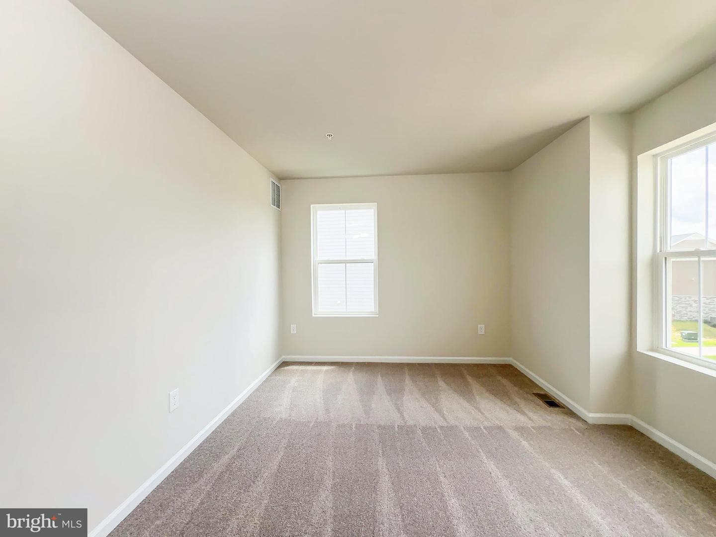 5568 Marksburg Pl photo 23