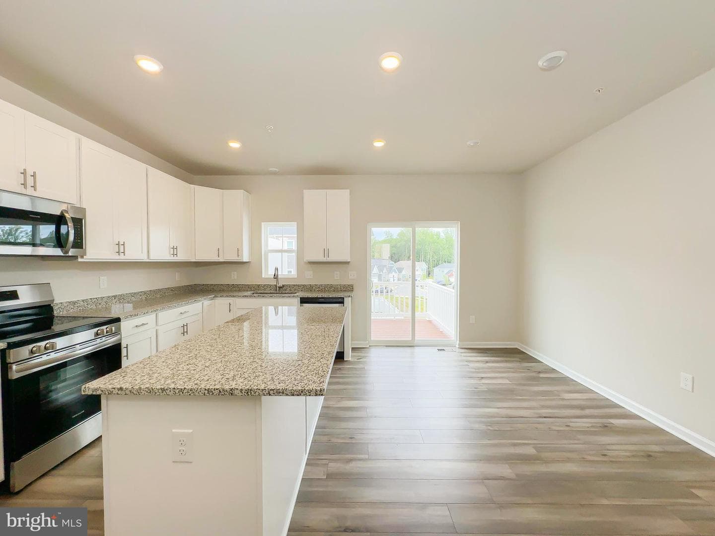 5550 Marksburg Pl photo 12