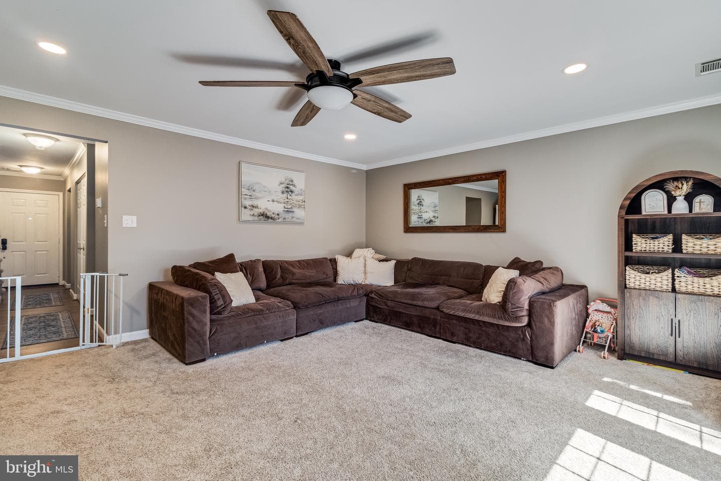 231 Heather Court photo 4