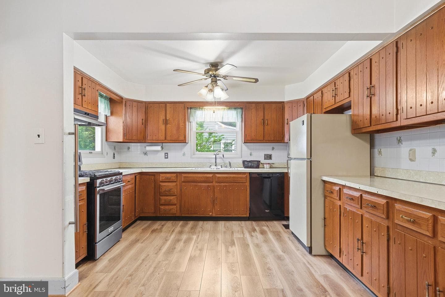 305 Prospect Street photo 13