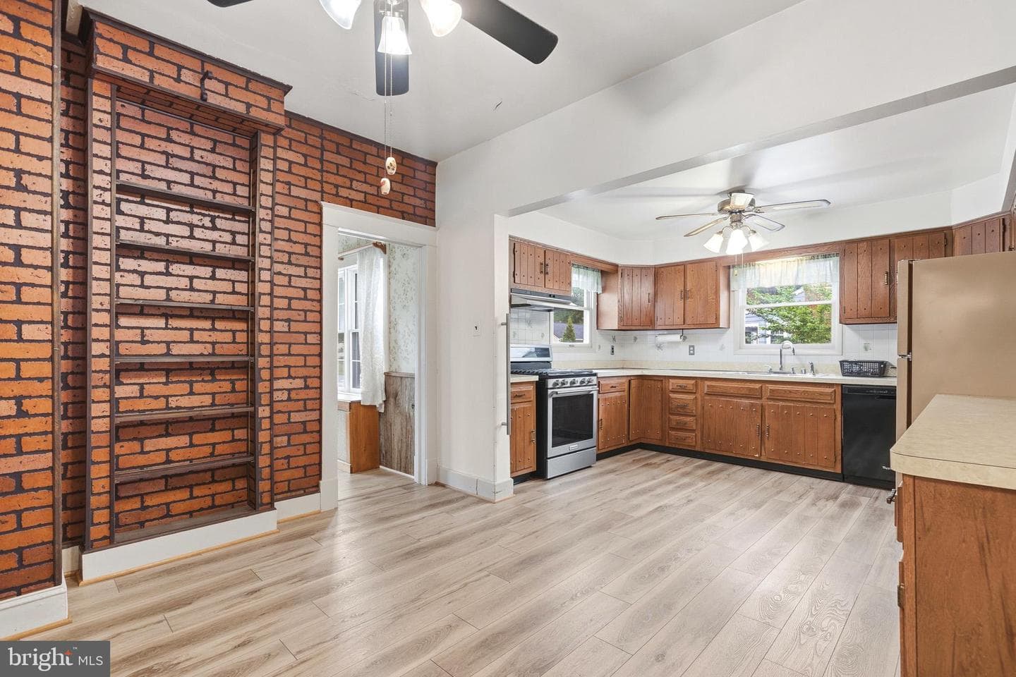 305 Prospect Street photo 14