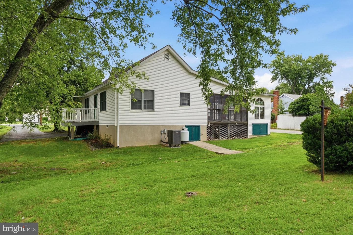 305 Prospect Street photo 36
