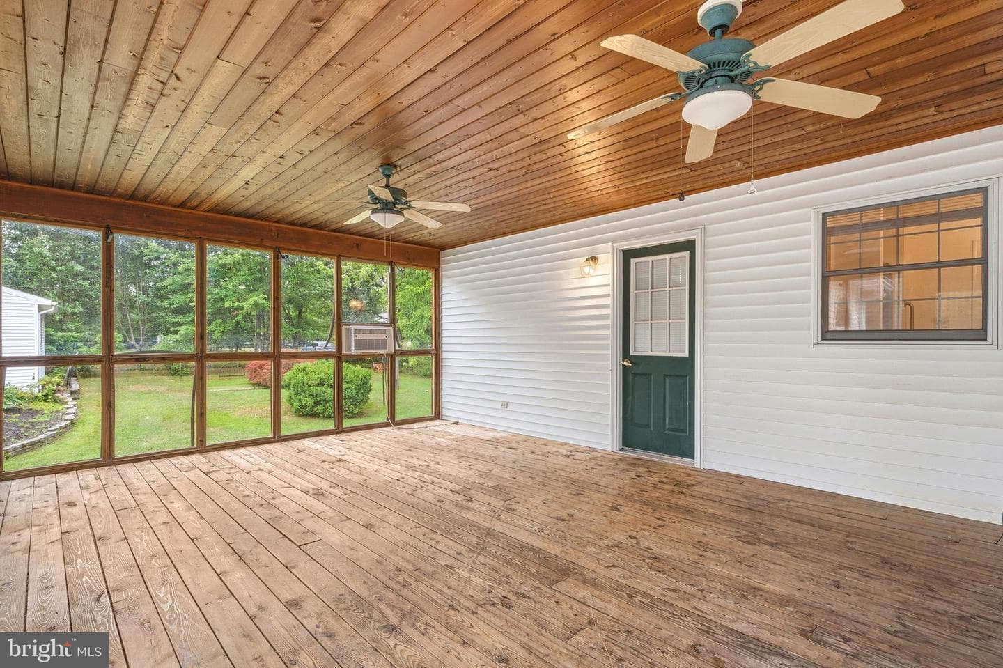 305 Prospect Street photo 8