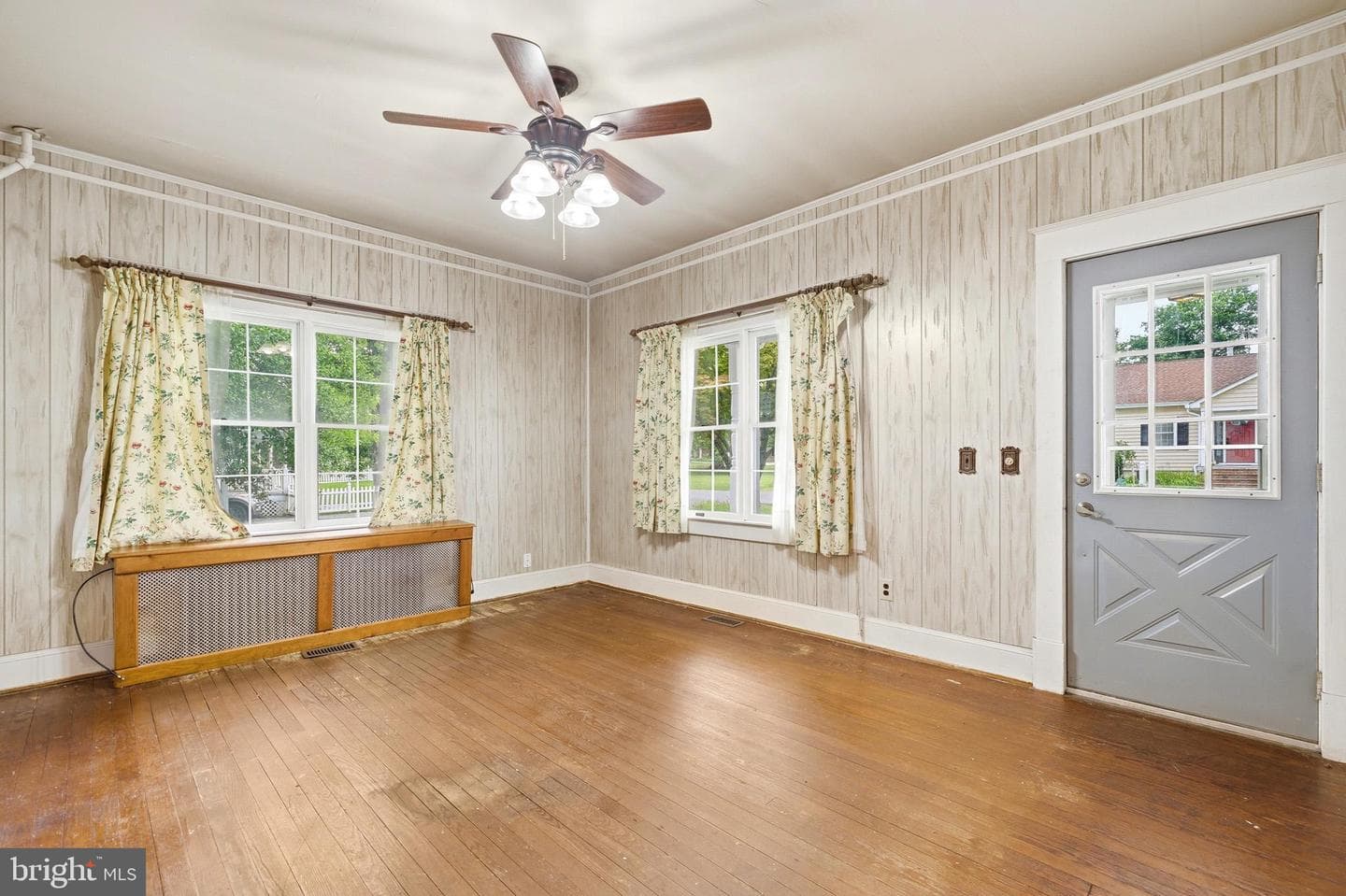 305 Prospect Street photo 9