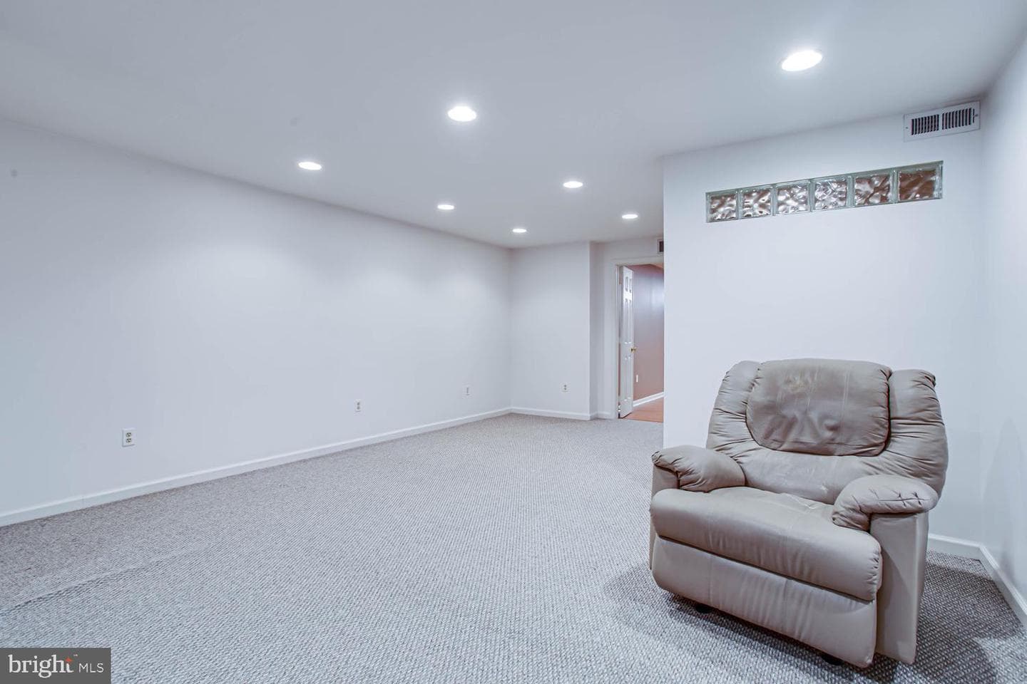 2900 Cormorant Court photo 32