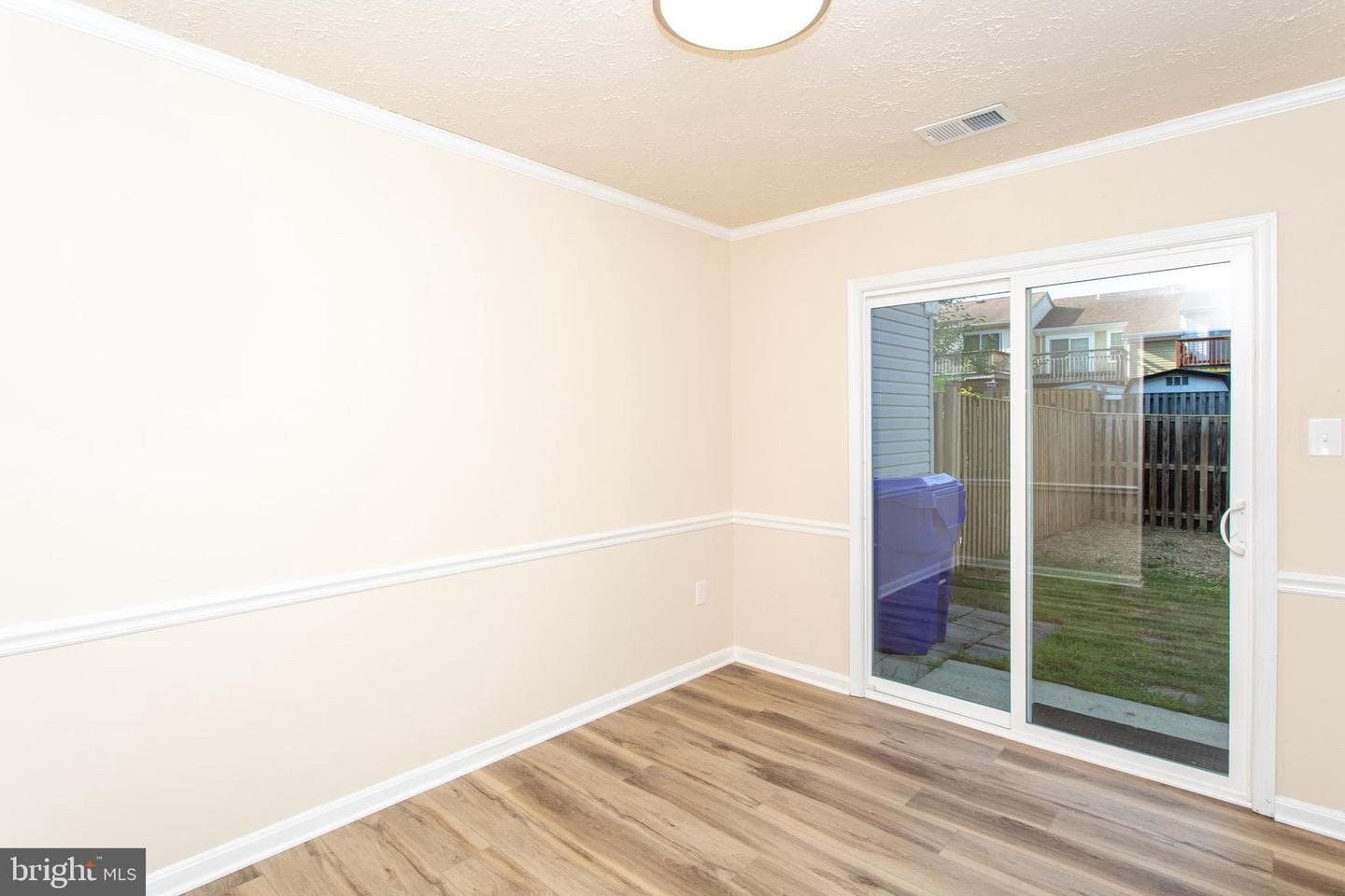 2533 Regal Place photo 15