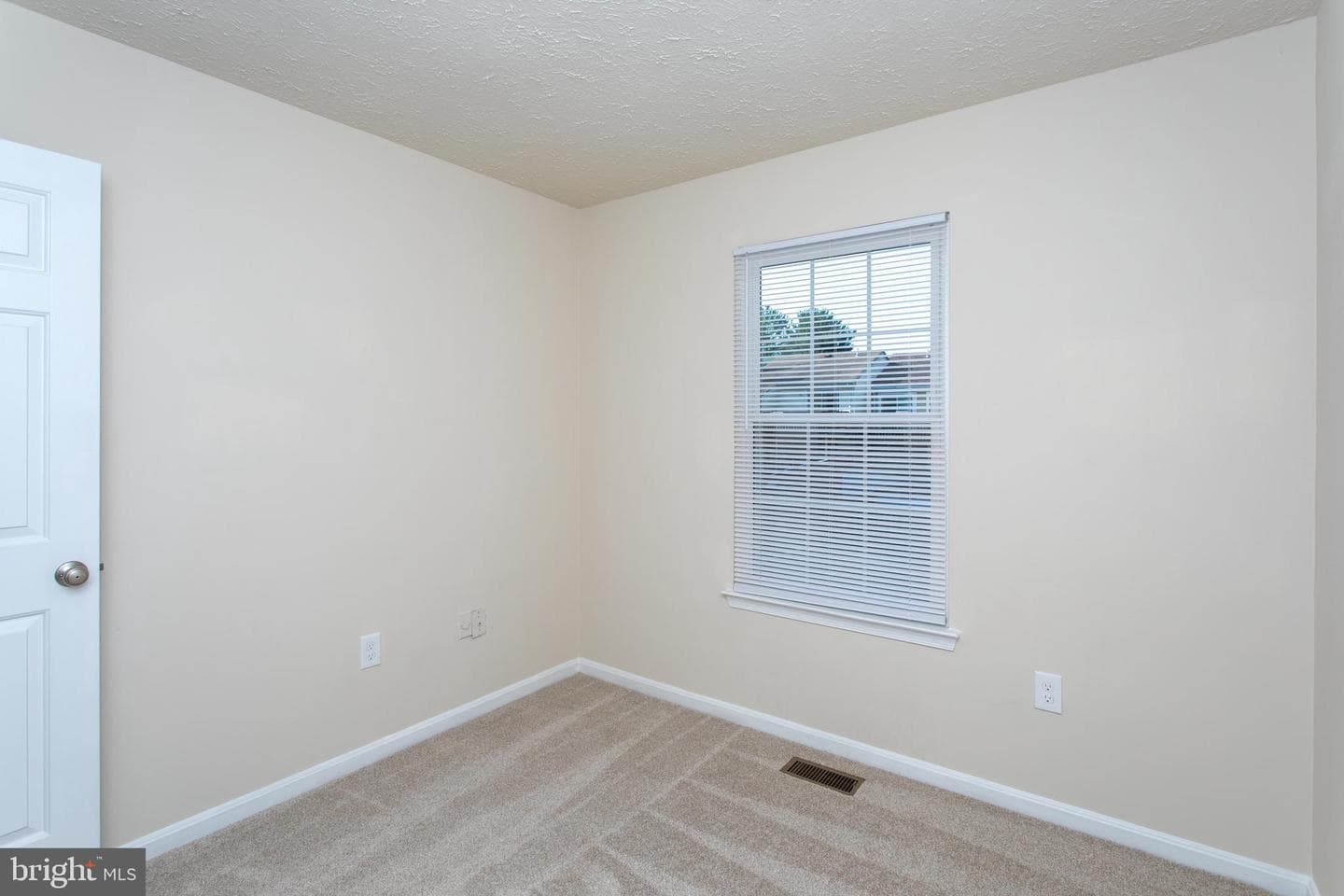 2533 Regal Place photo 31