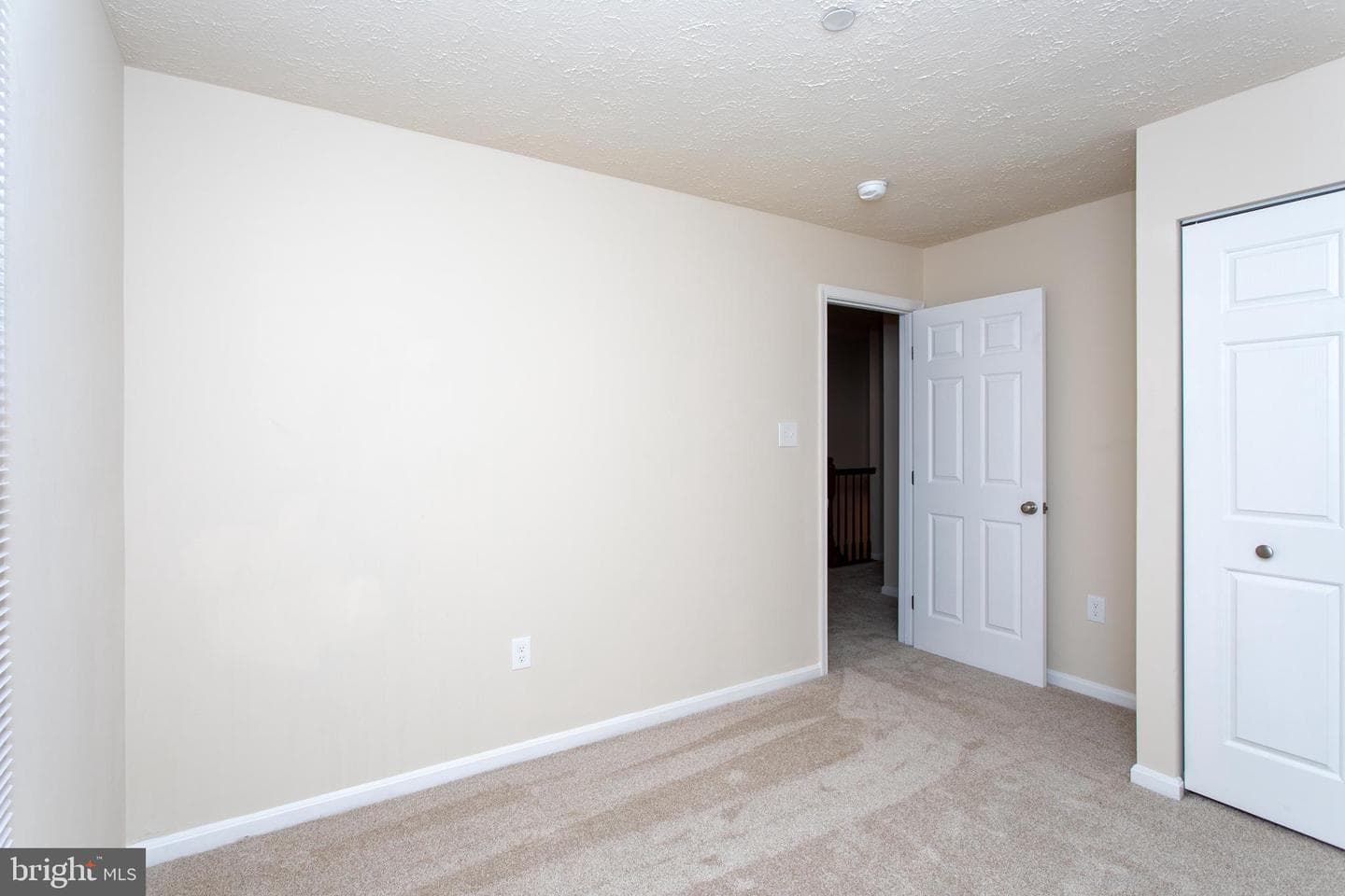 2533 Regal Place photo 36