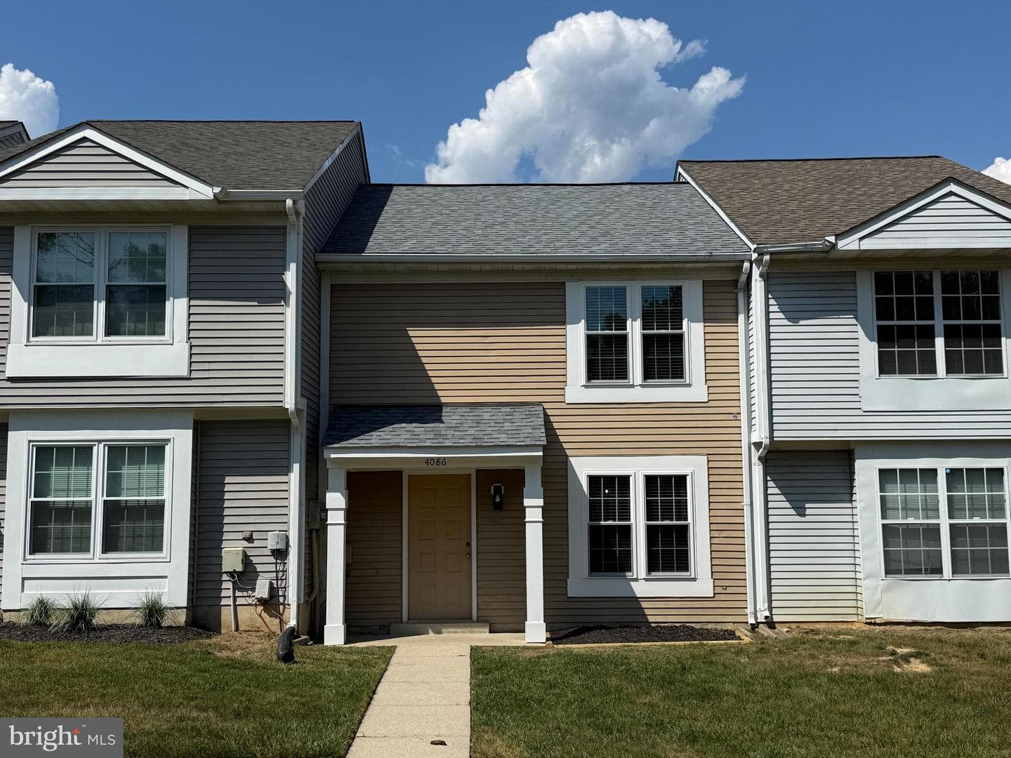 4086 Bluebird Drive photo 1