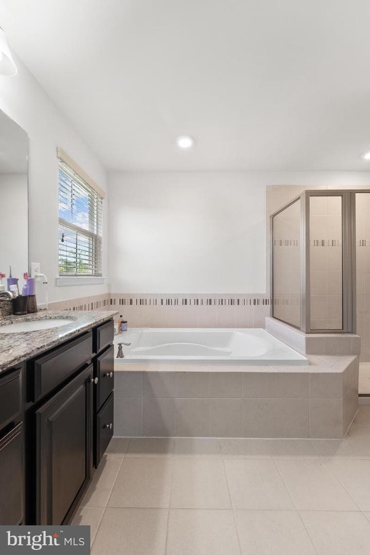 3700 Marlborough Place photo 31