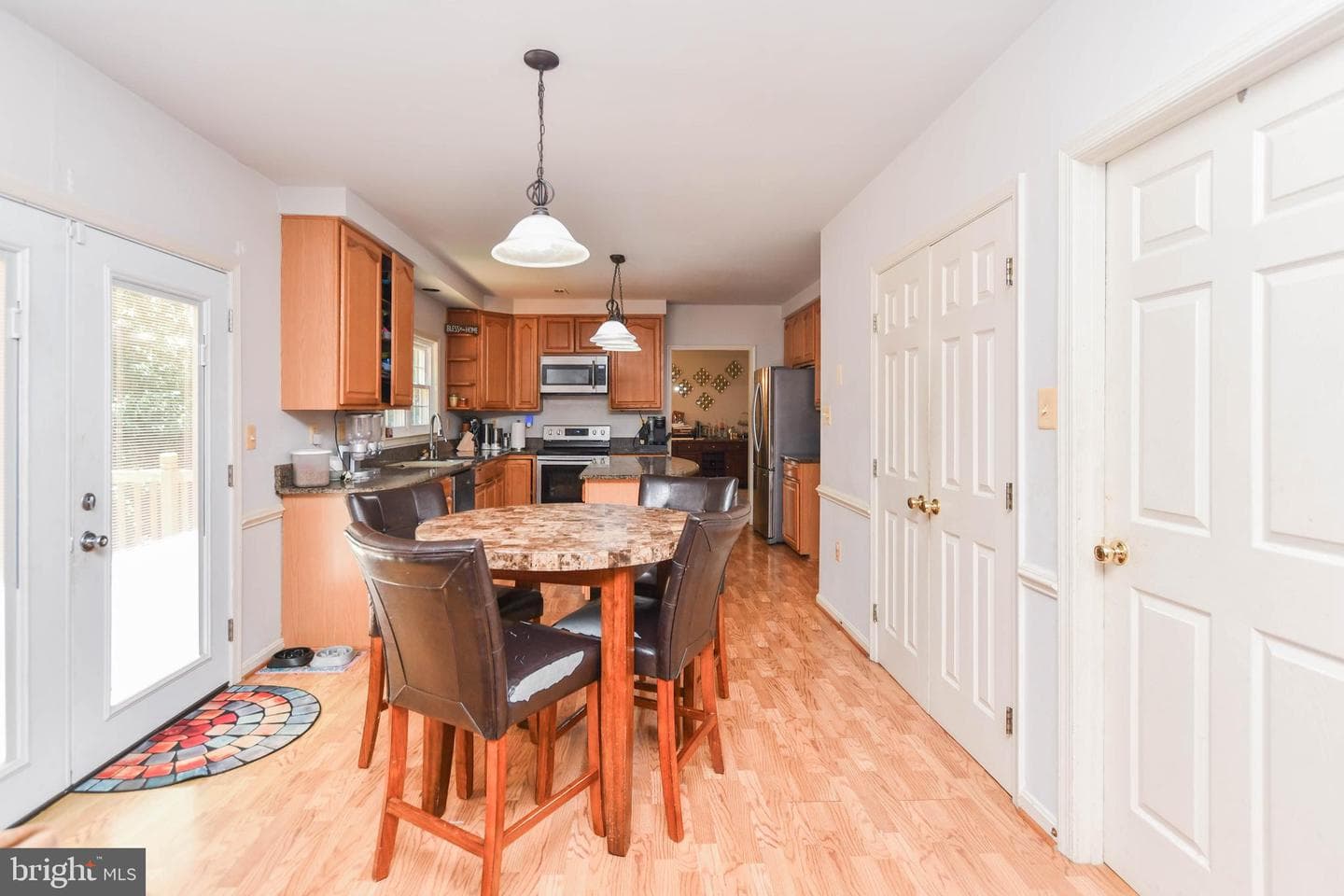 2406 Berry Thicket Court photo 4
