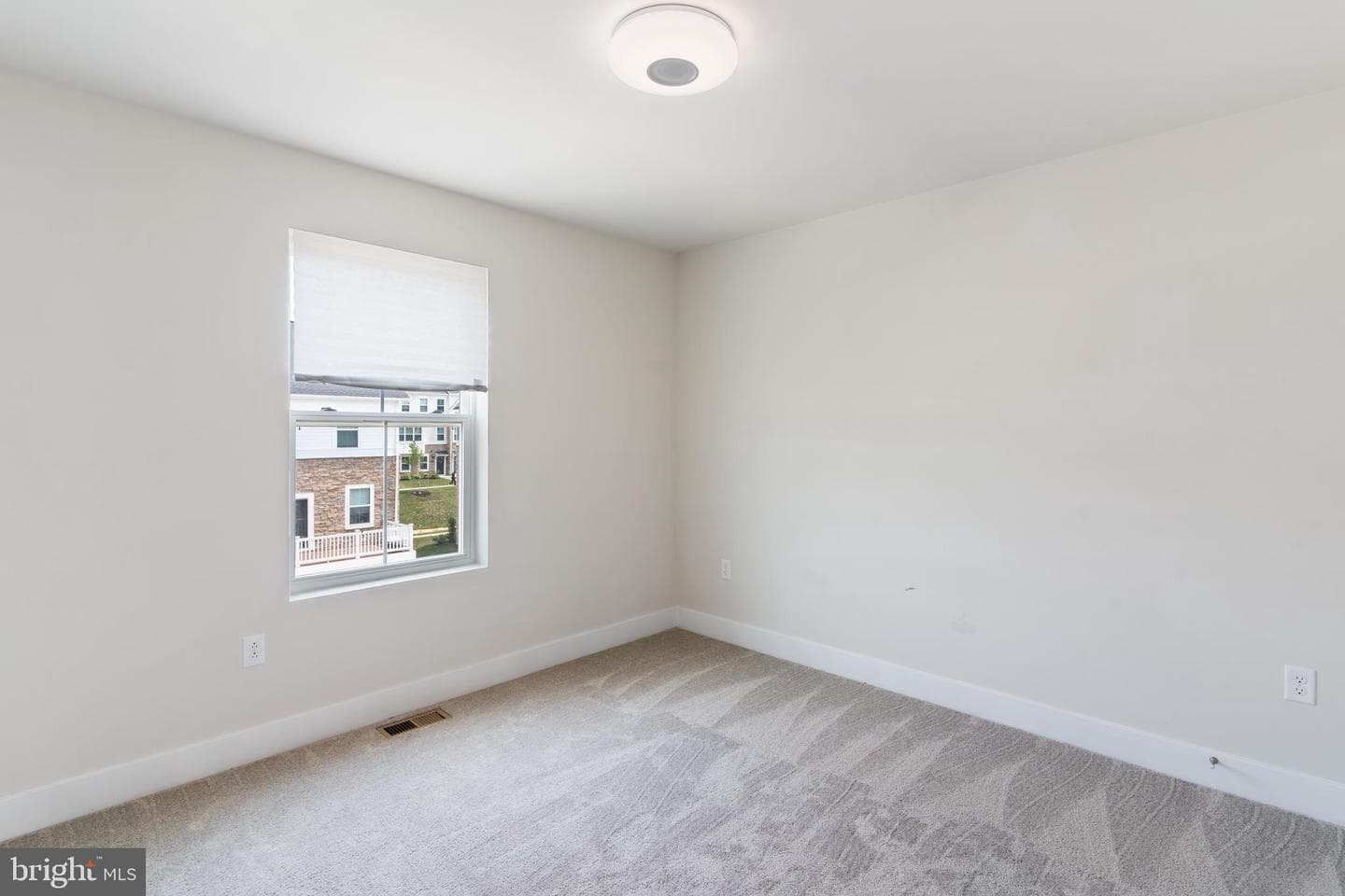 4133 Skipton Place photo 24