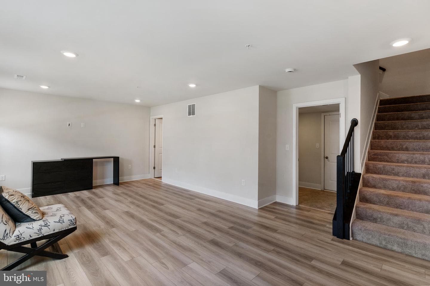 4133 Skipton Place photo 7
