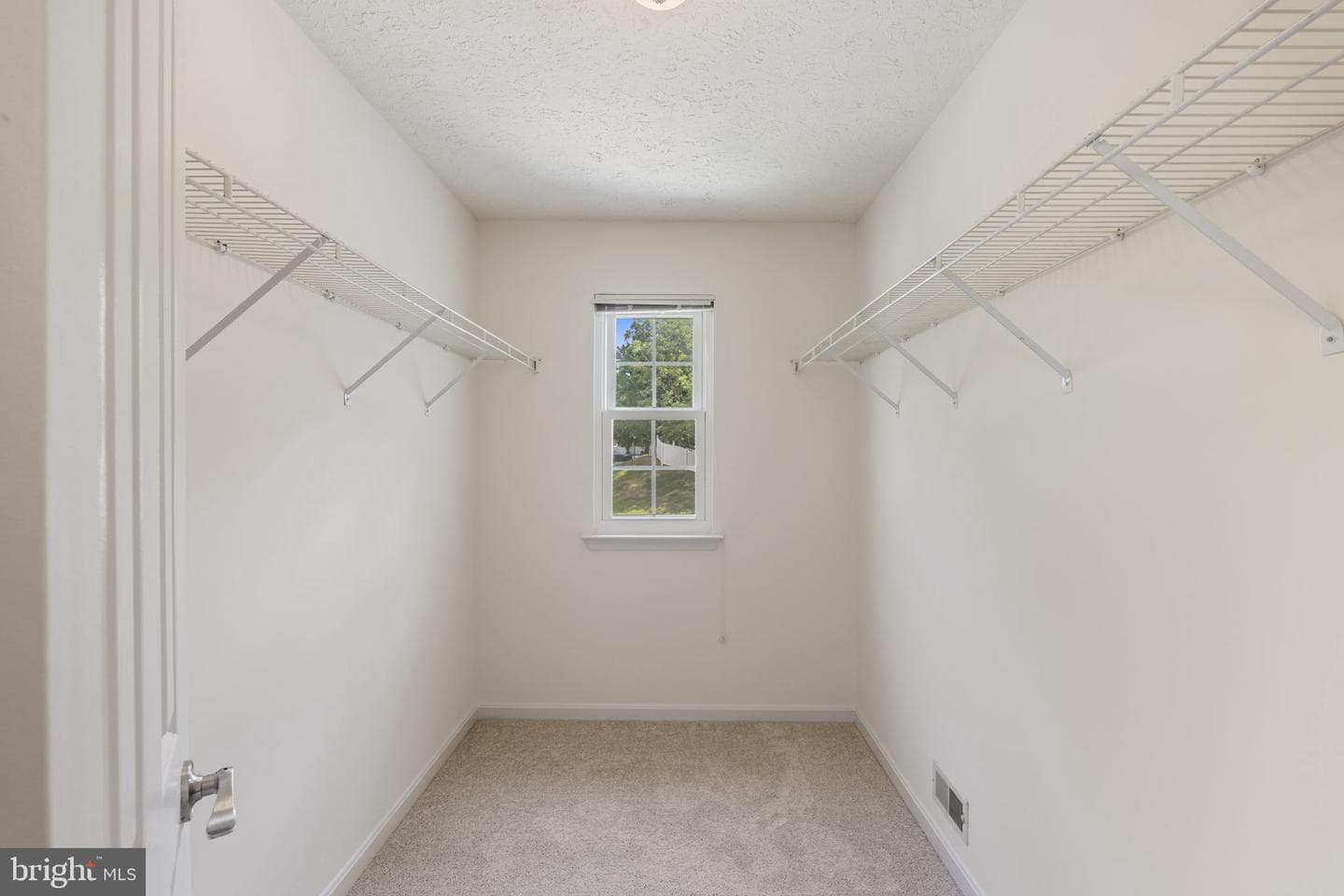 2372 Albany Way photo 26