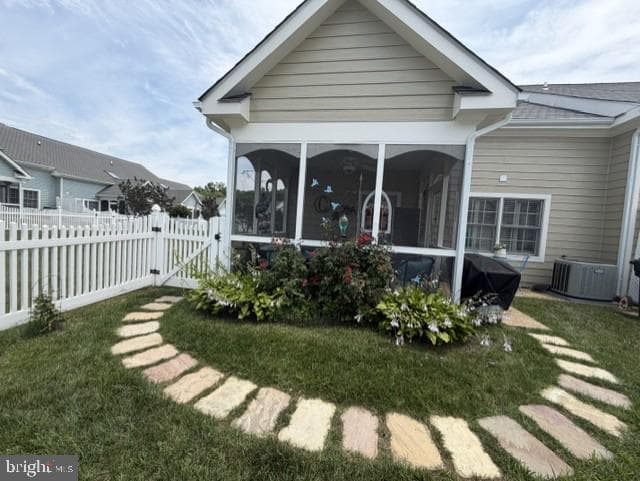 137 Thomas Jefferson Street photo 2