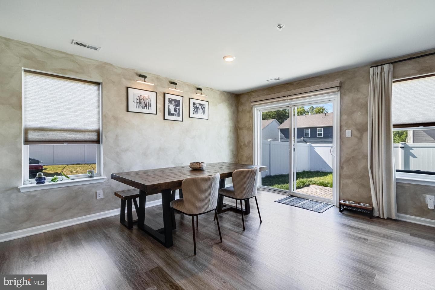 421 Mossy Grove Ln photo 12