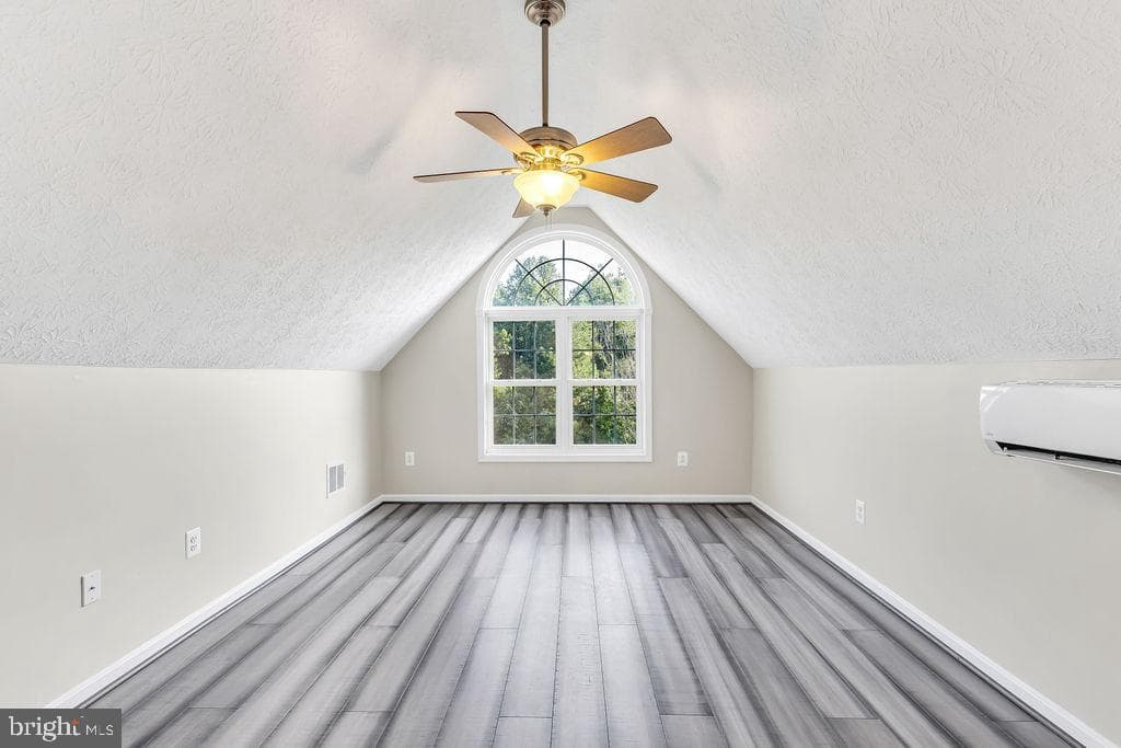 13100 Hillmeade Court photo 31