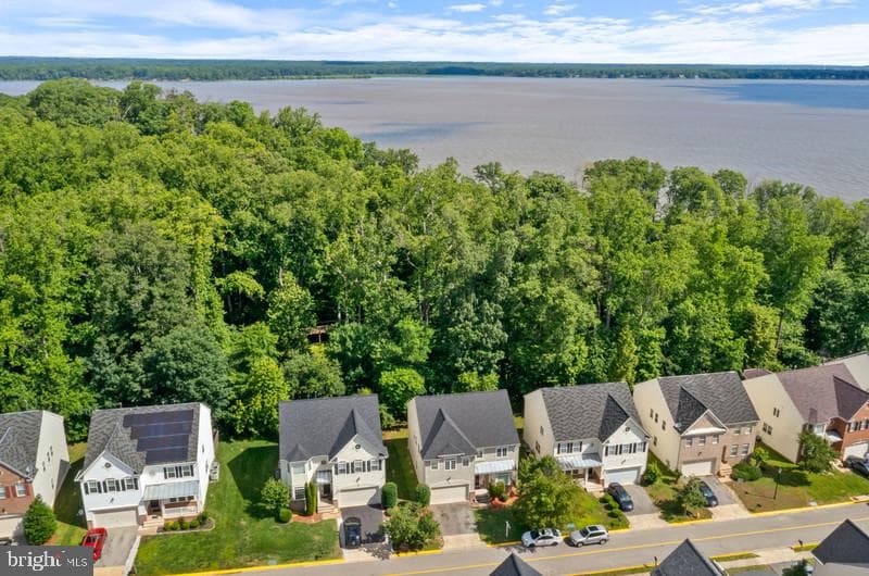 1 Rivers Edge Terrace photo 35