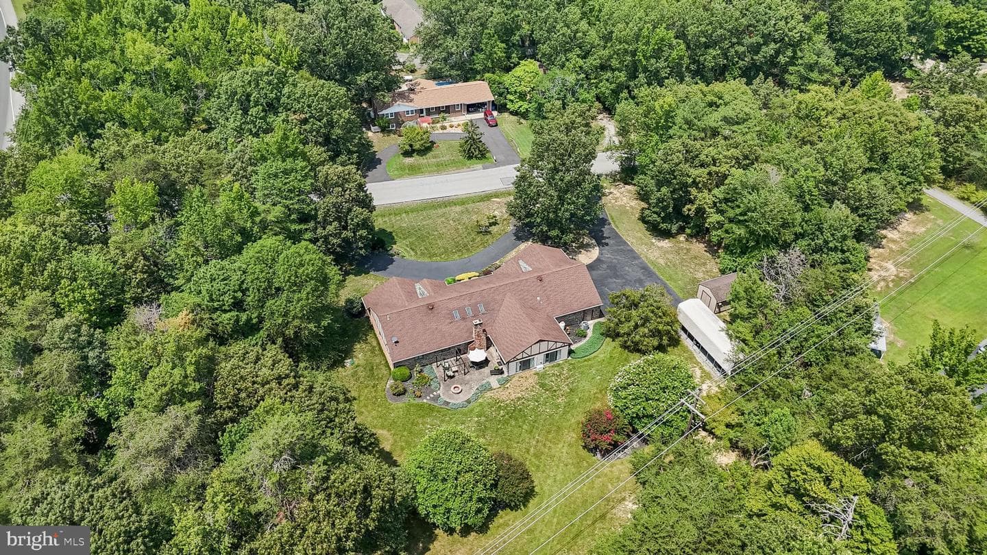 10555 Prince Charles Drive photo 11
