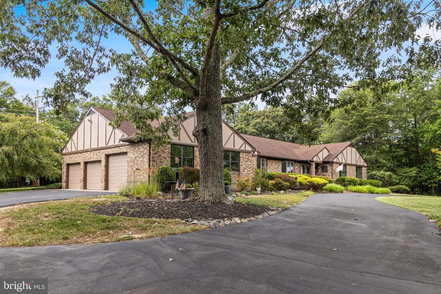 10555 Prince Charles Drive photo 4