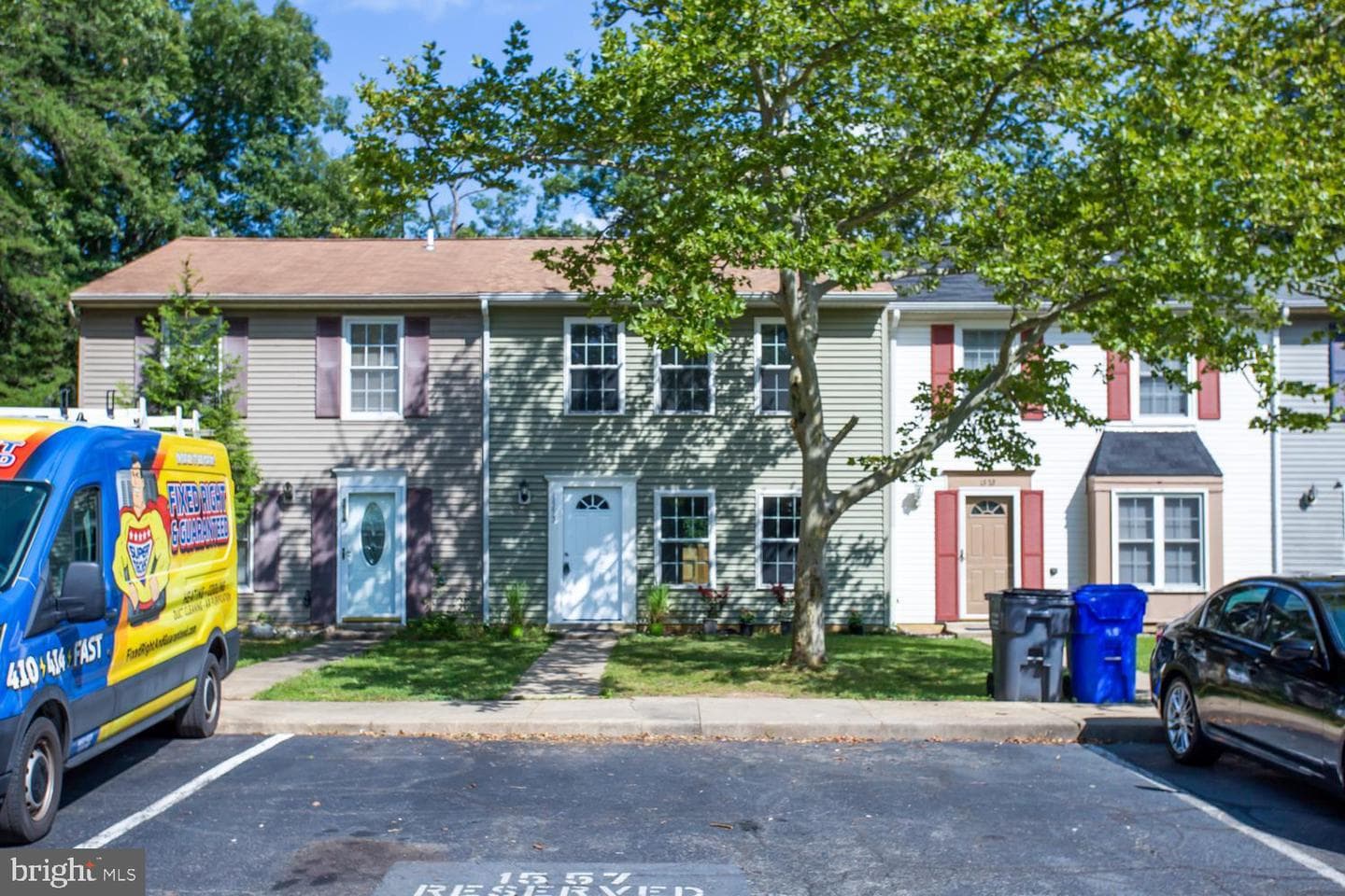1557 Pin Oak Drive photo 2