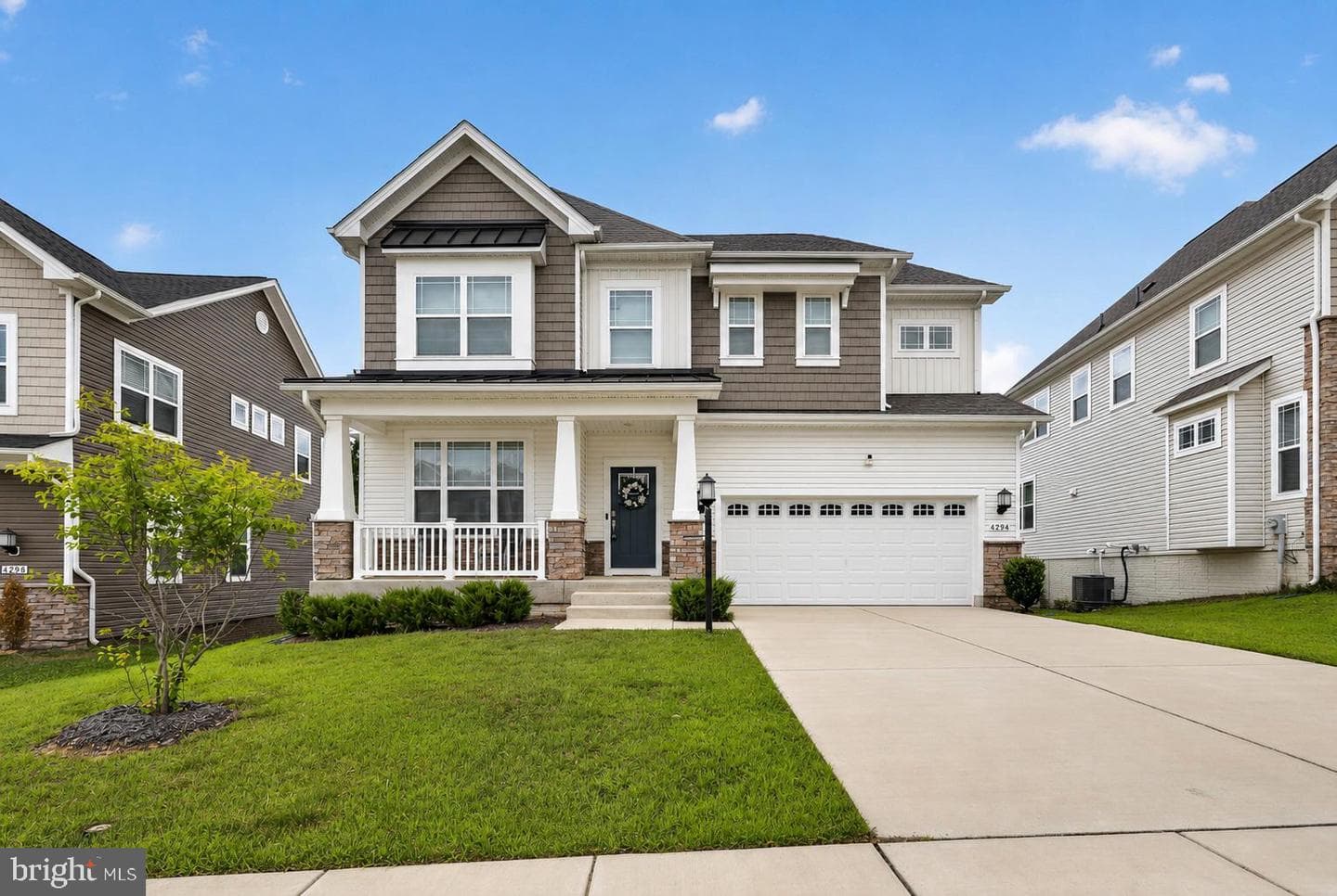 4294 Shakespeare Circle photo 1