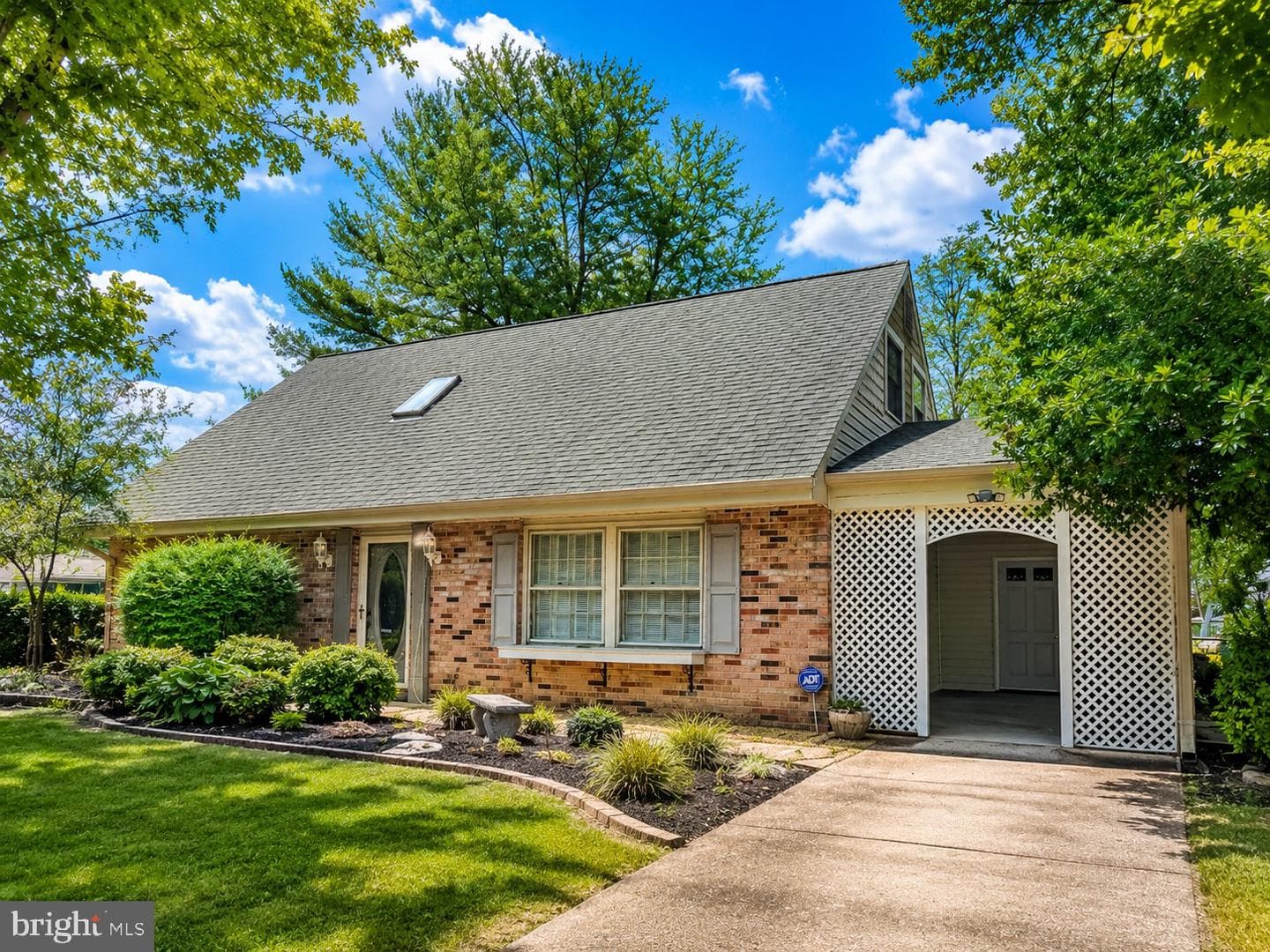1014 Stone Avenue photo 1