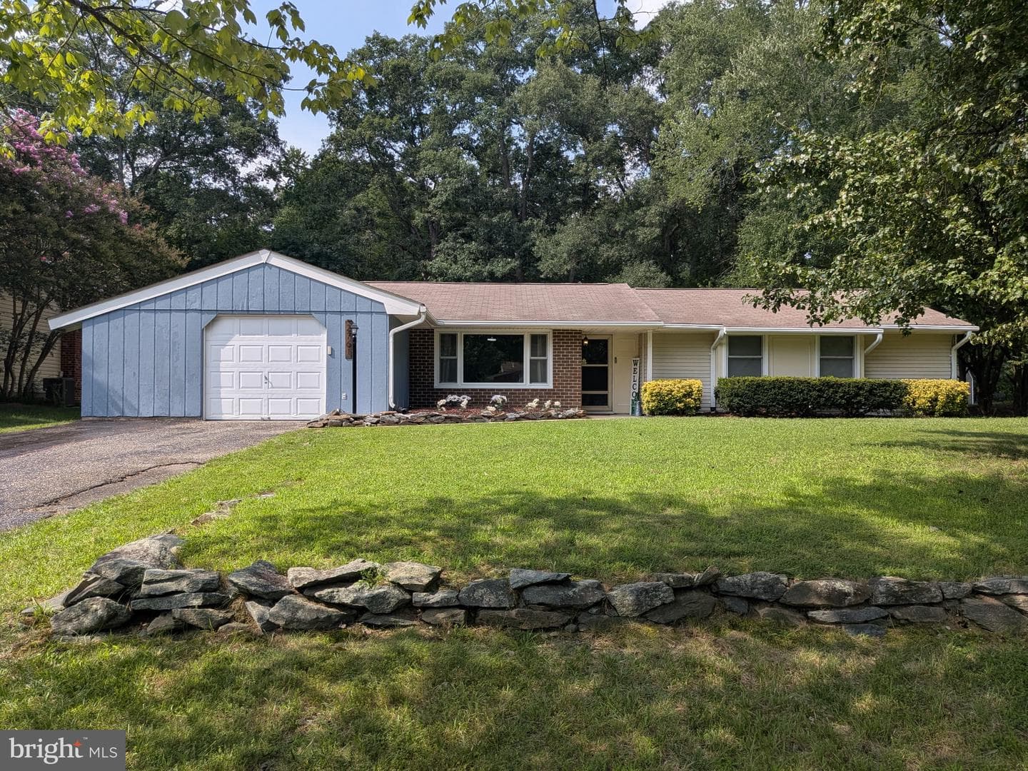 2761 Pinewood Drive photo 1