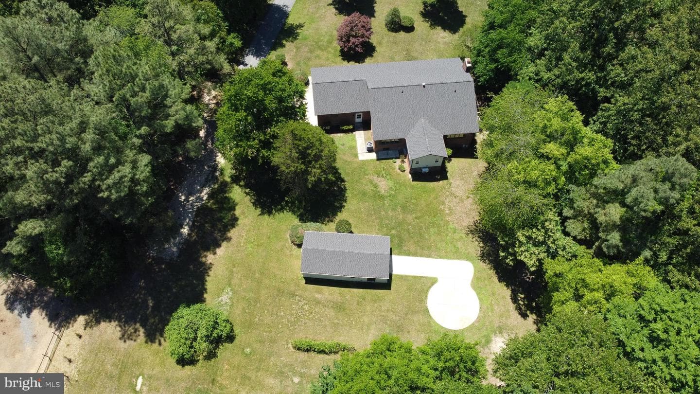 17082 Prince Frederick Road photo 1