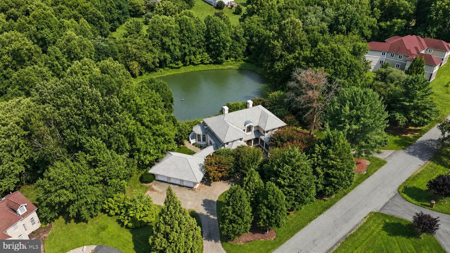 2710 Kirk Drive photo 1