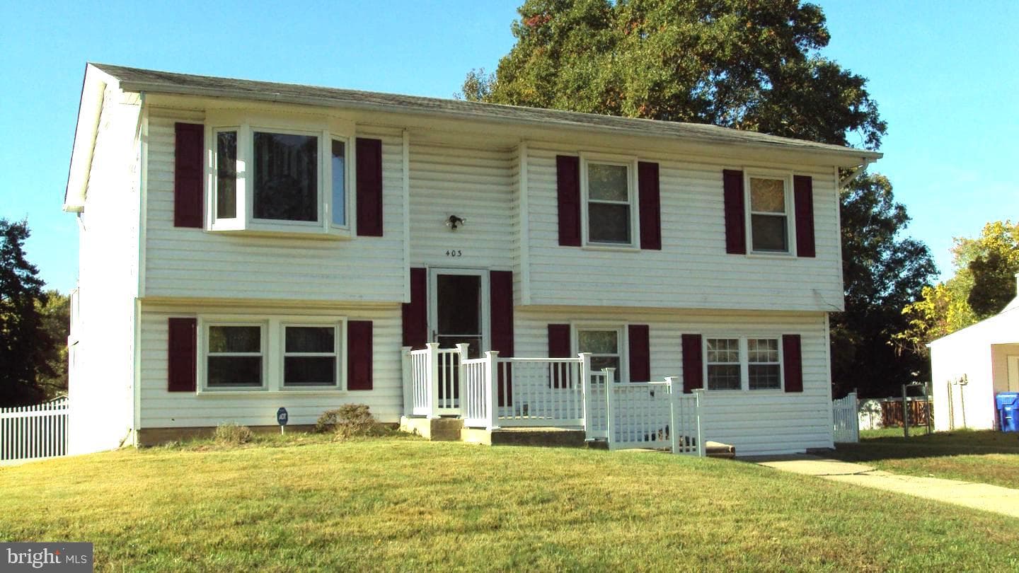 403 University Drive photo 1