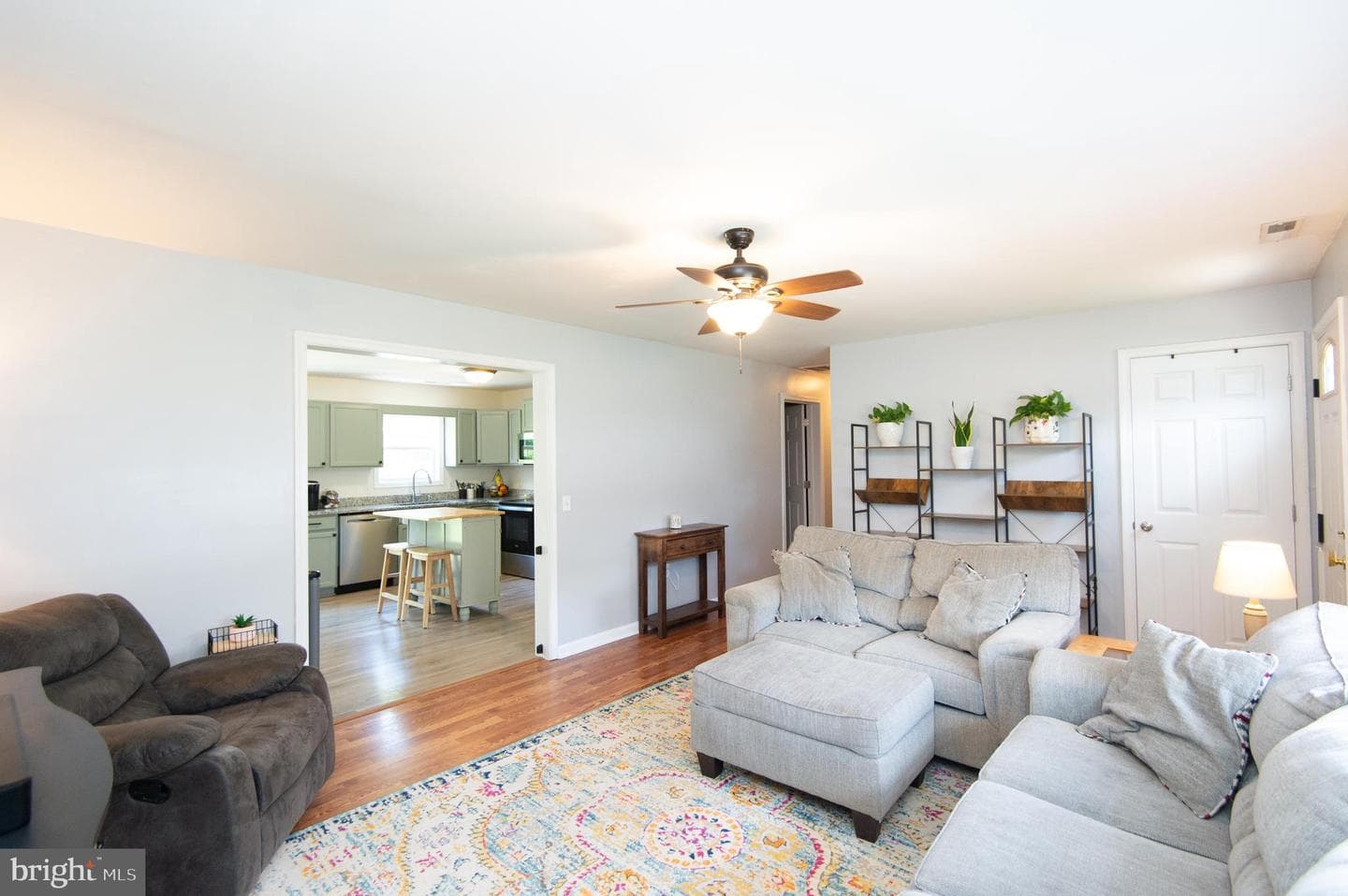 106 Noble Avenue photo 4