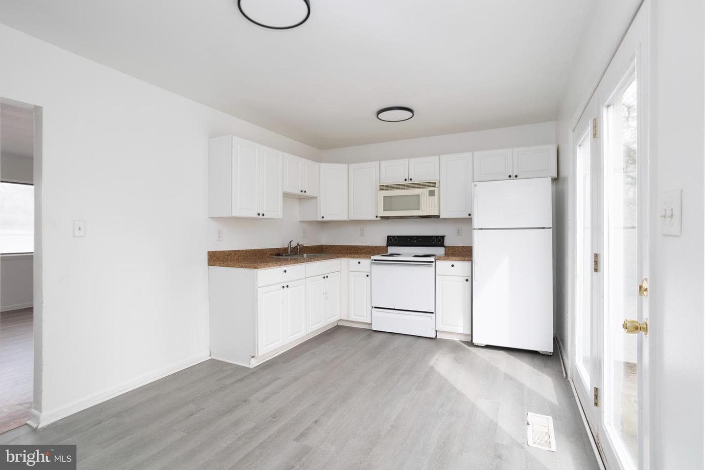 119 Edenton Lane photo 6