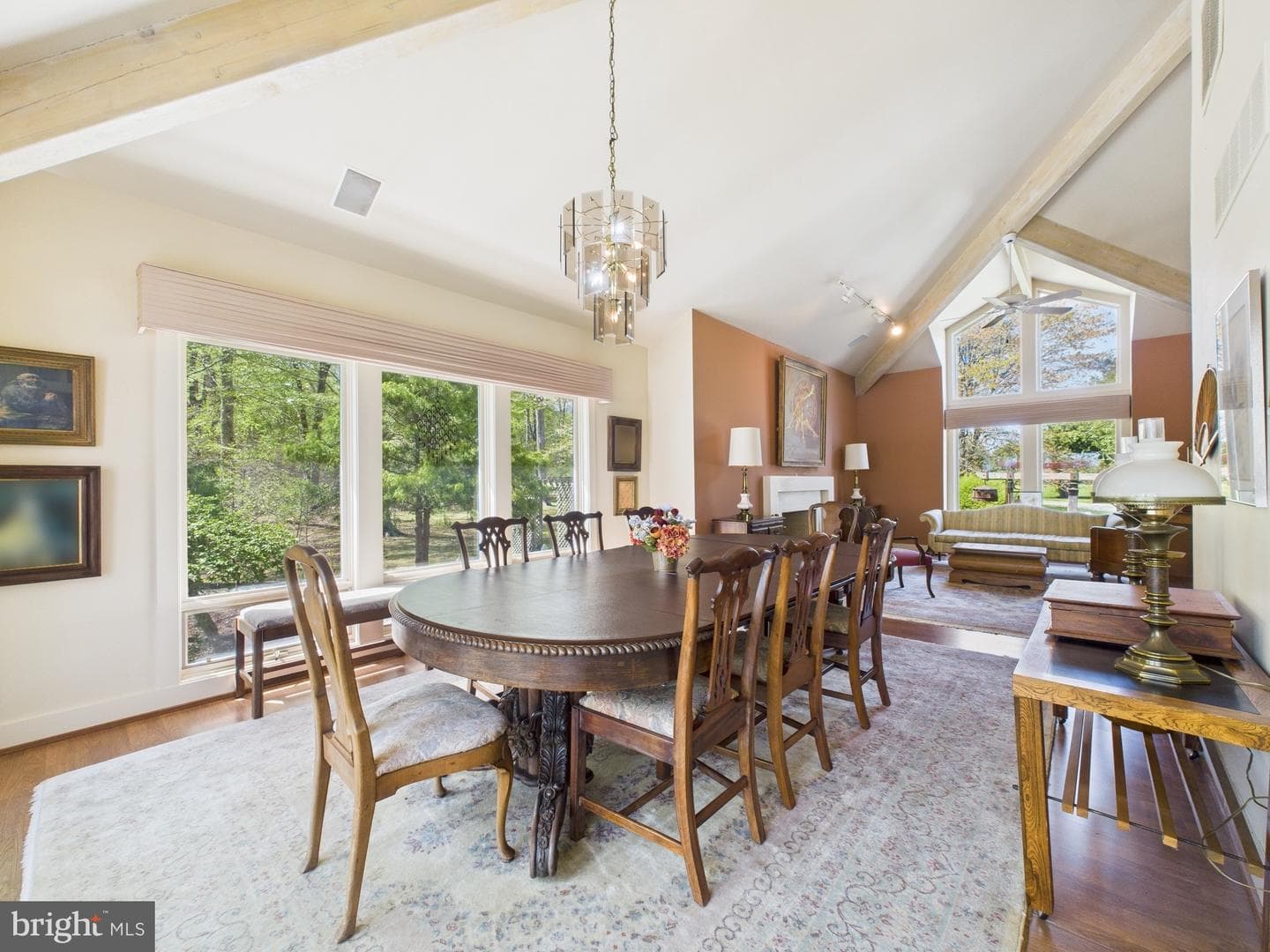 8816 Dorothy Lane photo 8