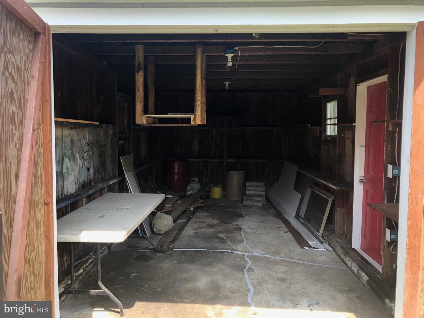 317 Central Avenue W photo 25