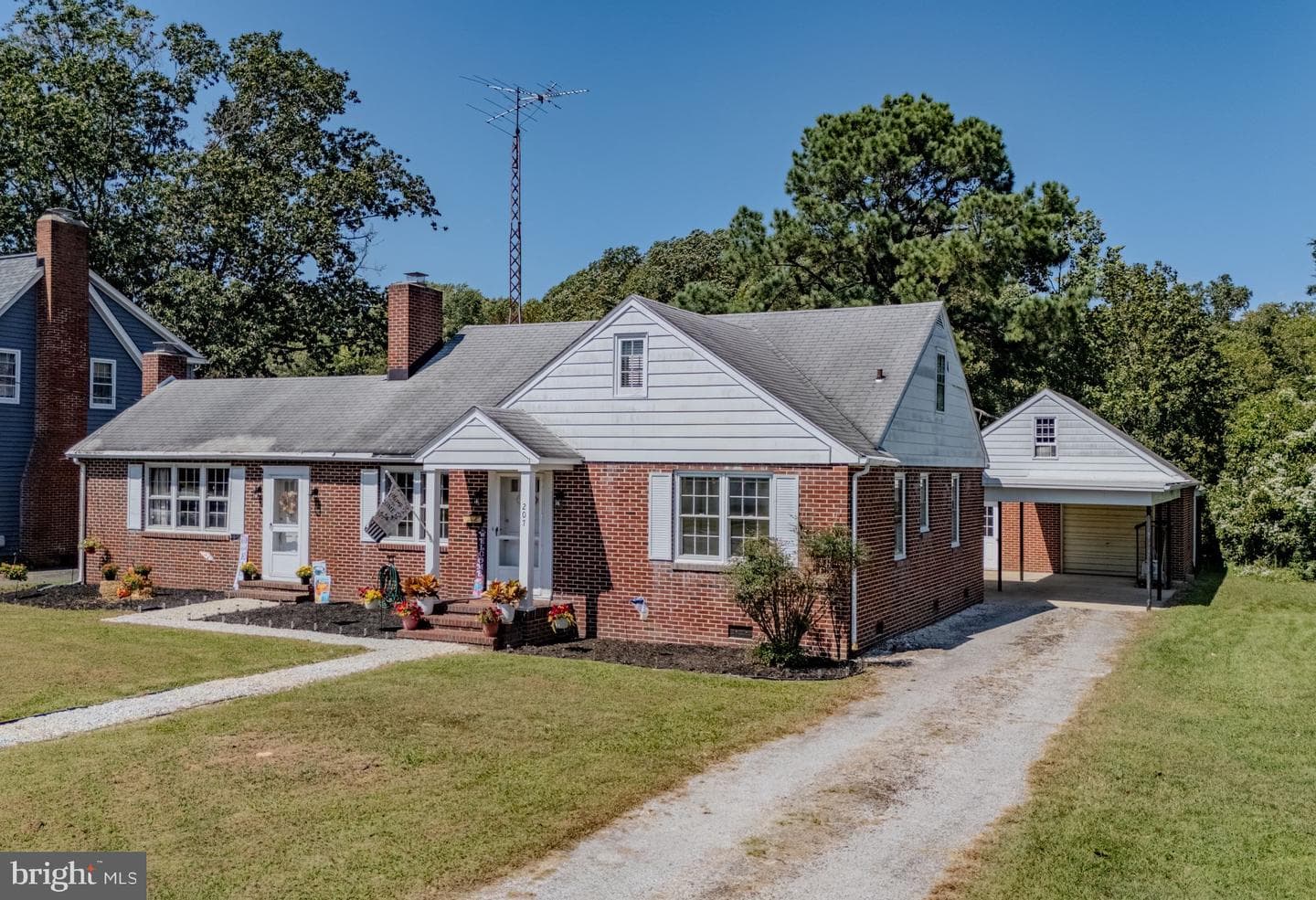 207 Bloomingdale Avenue photo 41