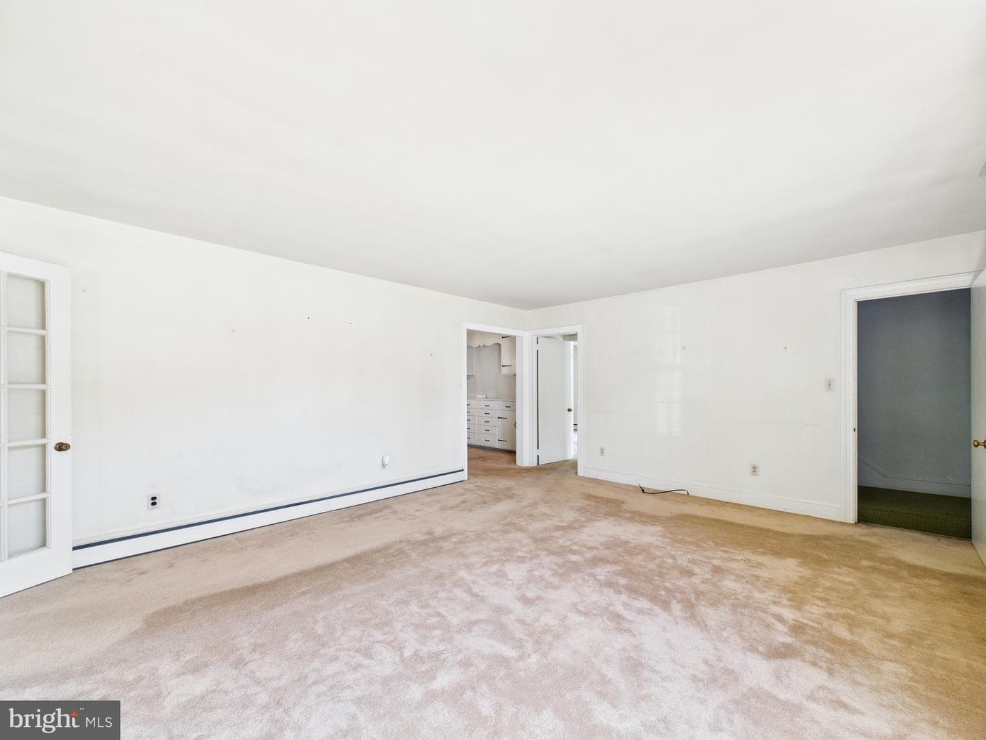 207 Bloomingdale Avenue photo 7