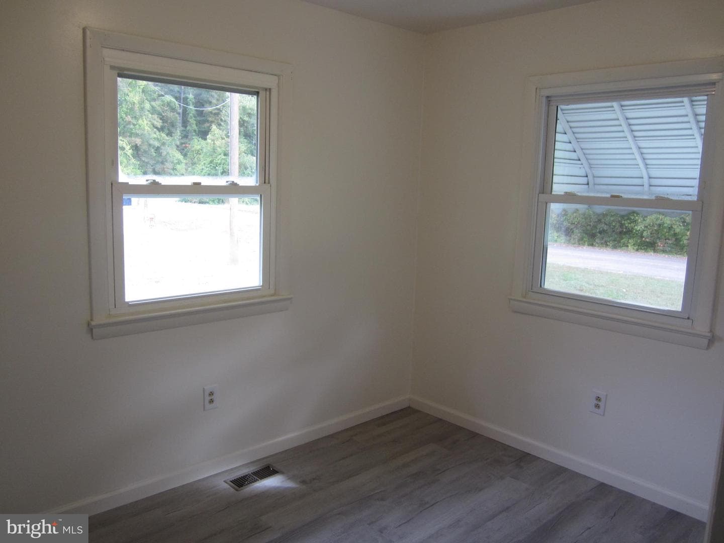 26606 Idlewild Road photo 17