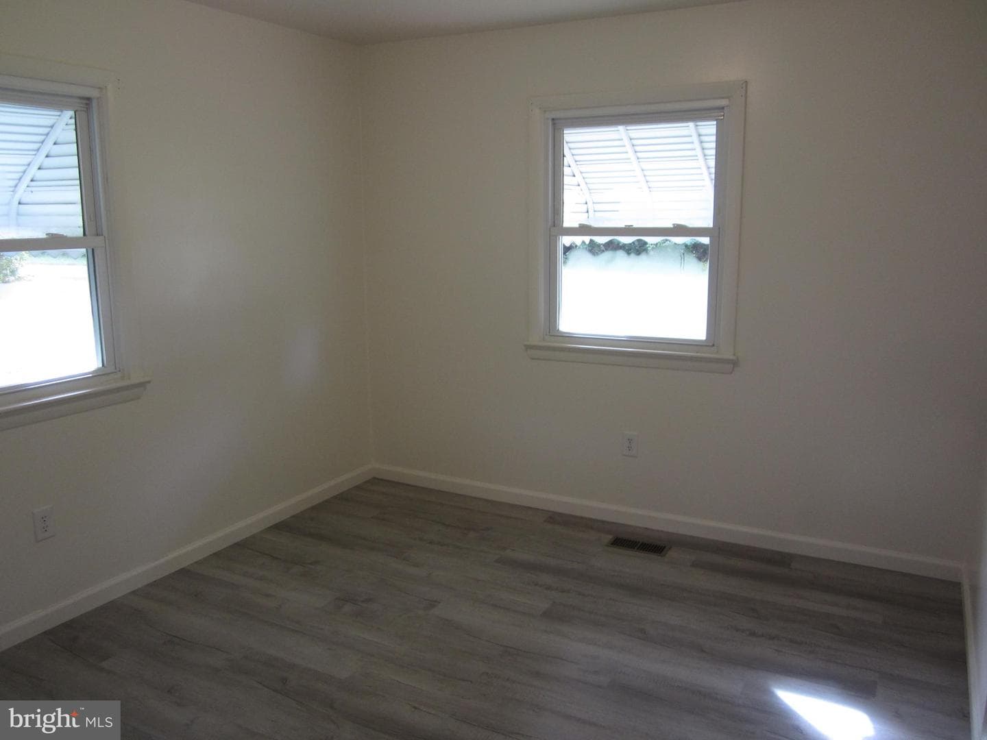 26606 Idlewild Road photo 18