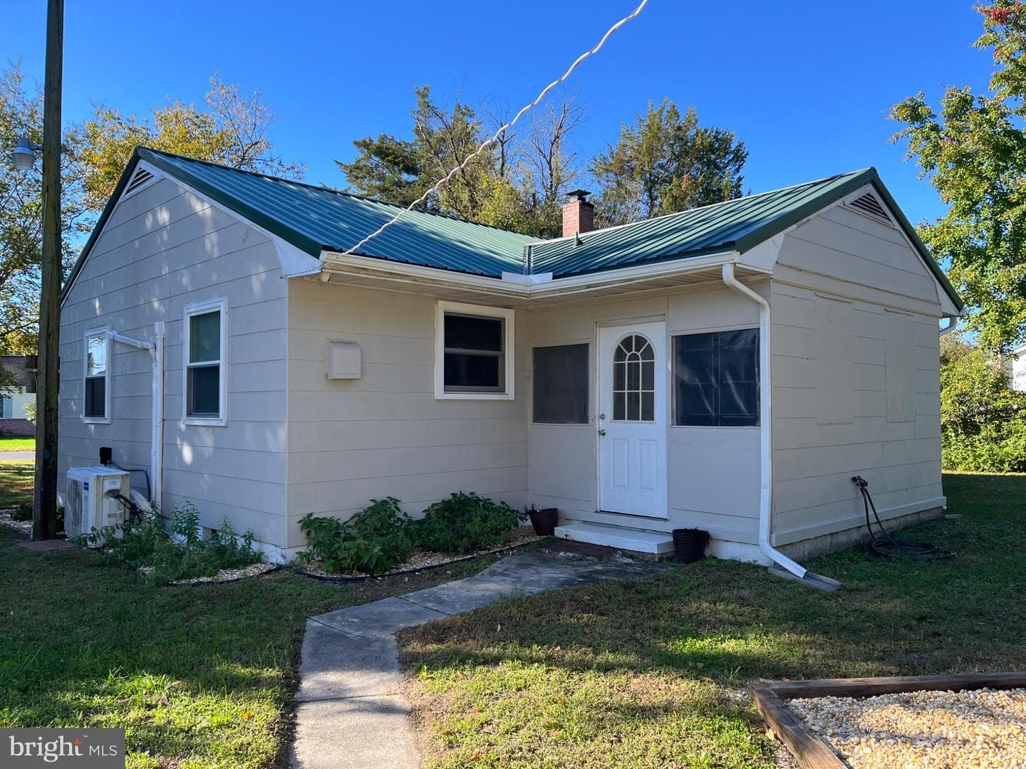 26732 Idlewild Road photo 2