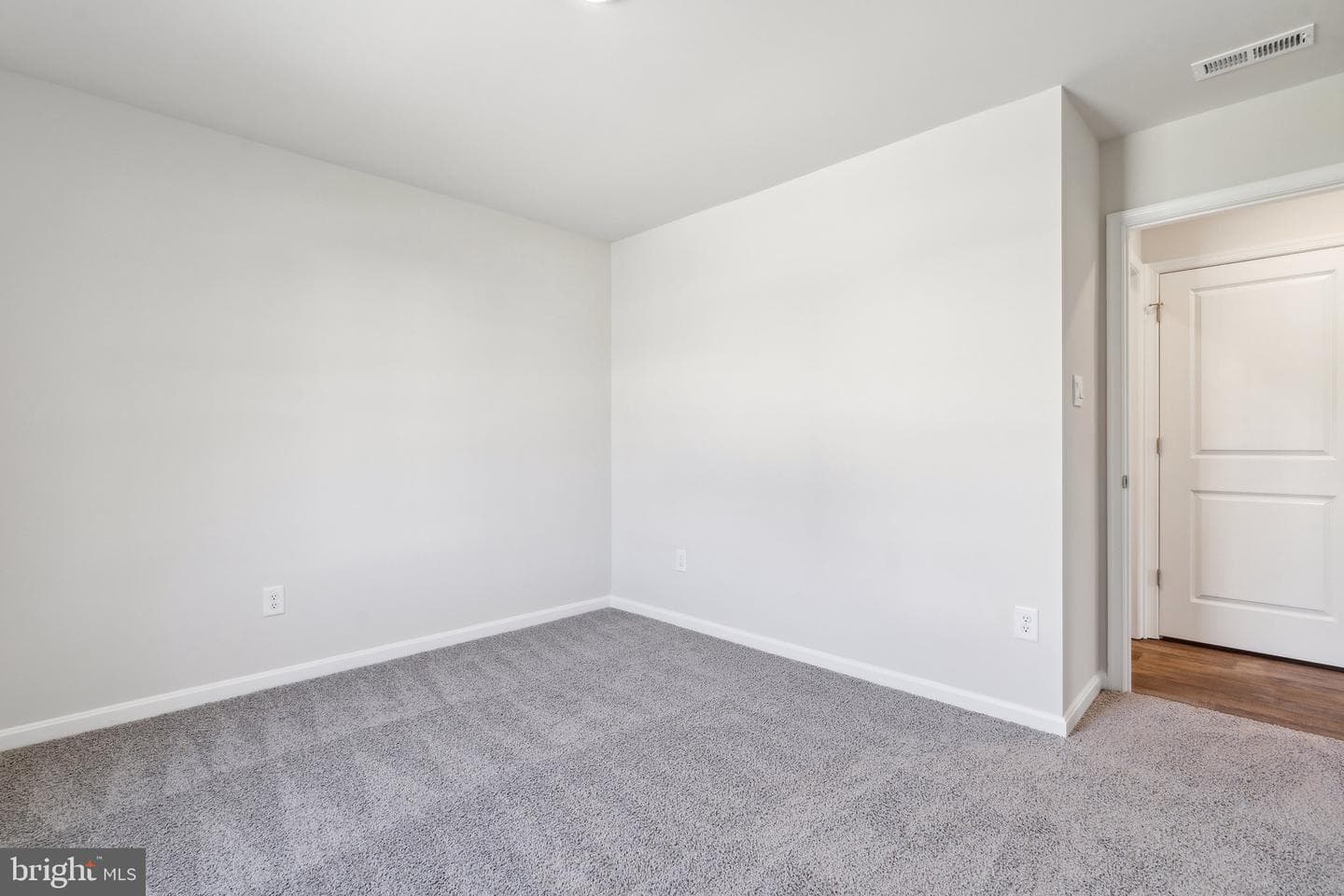 132 Hobbs Street photo 18