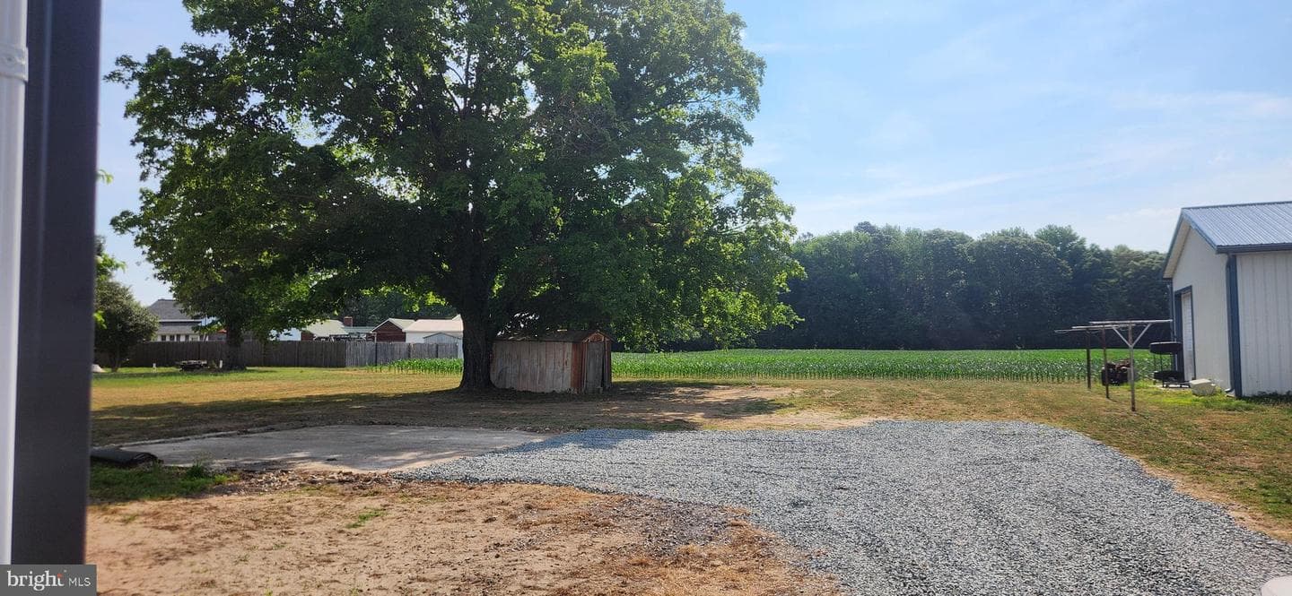 10819 Greensboro Road photo 9