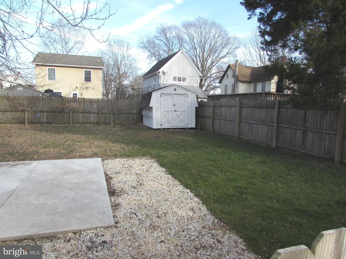 305 S Maple Avenue photo 4