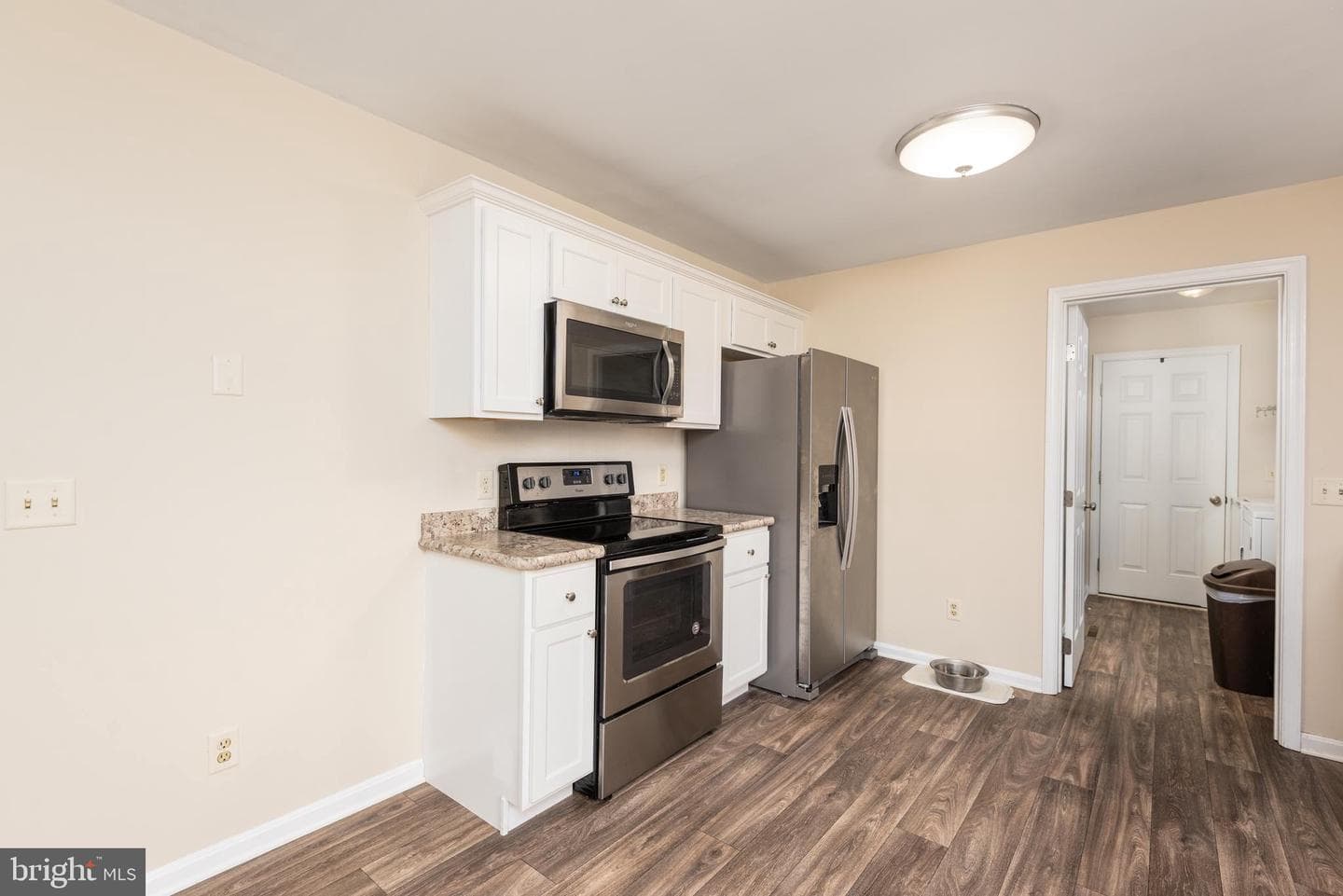 1 Oakview Court photo 8
